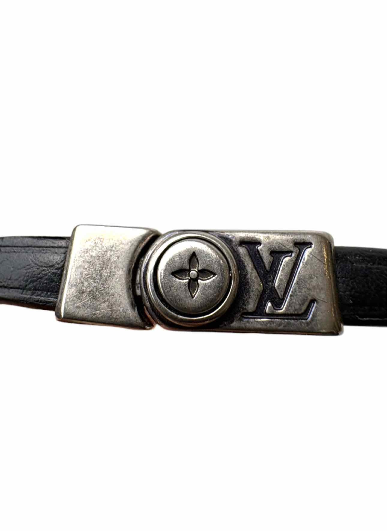 Louis Vuitton Flower Edge Stud Bracelet - Image 4