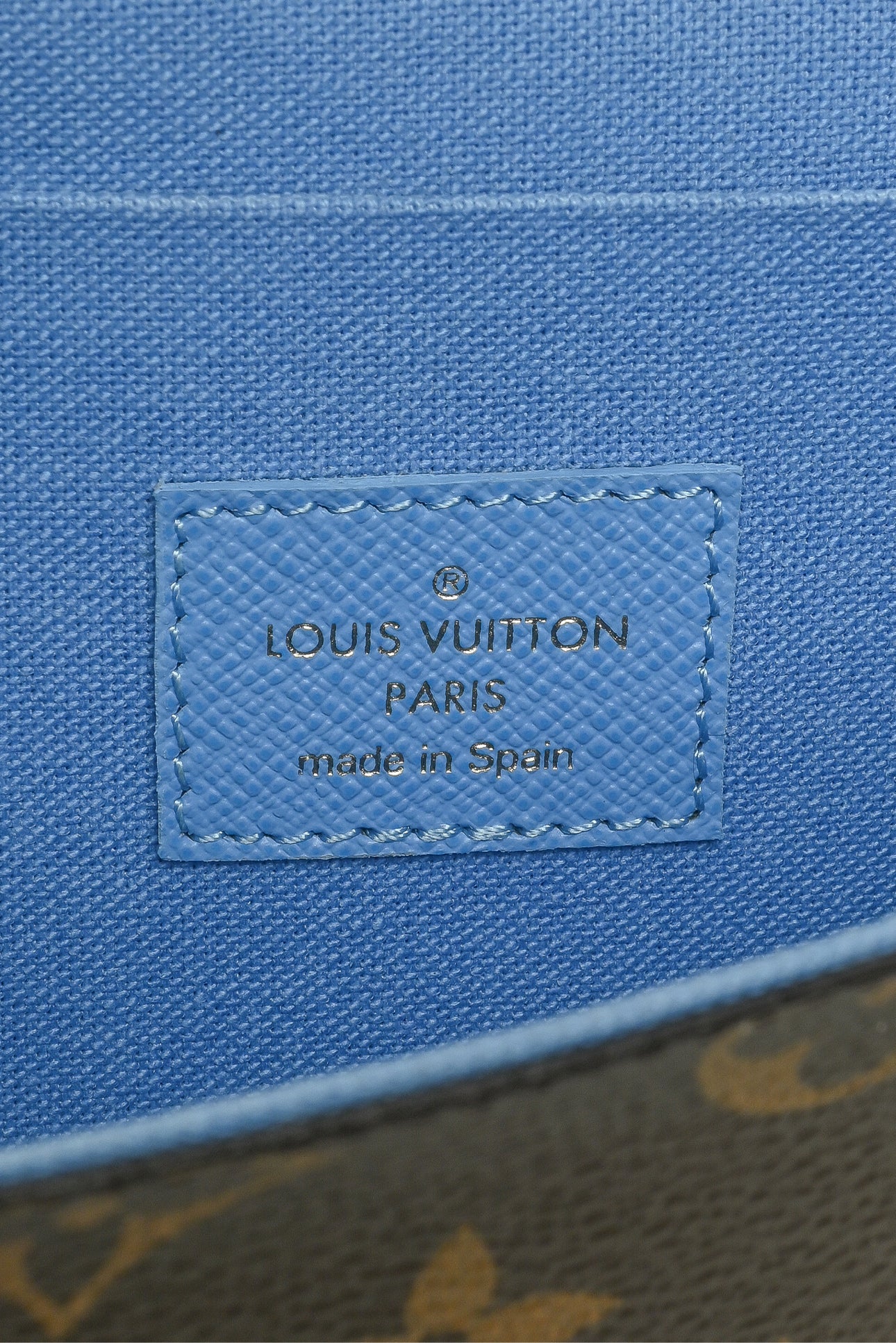 Louis Vuitton Limited Edition Christmas Animation Felicie Pochette Crossbody - Image 10