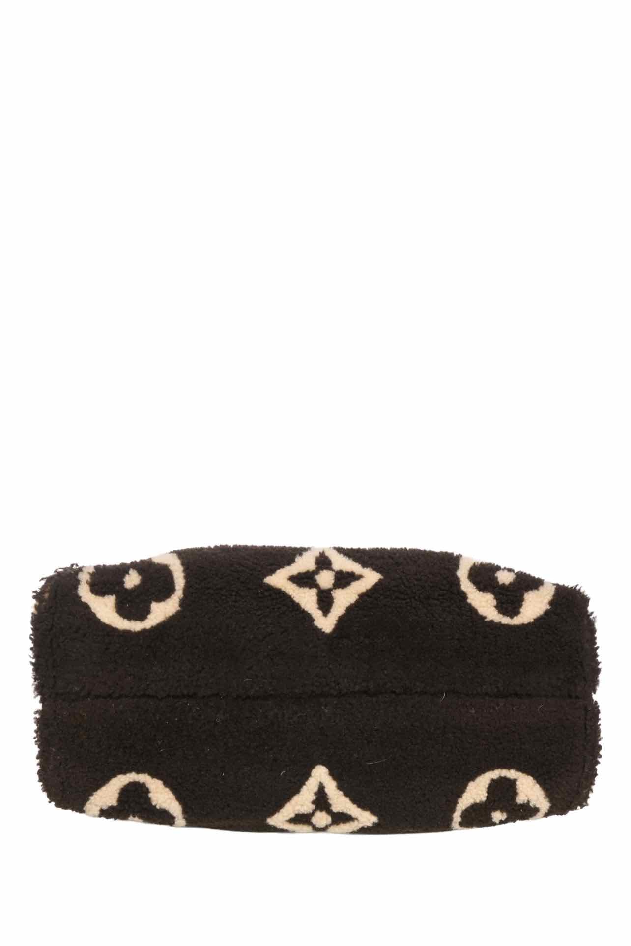 Louis Vuitton Limited Edition Monogram Fleece Teddy Onthego GM Tote - Image 4