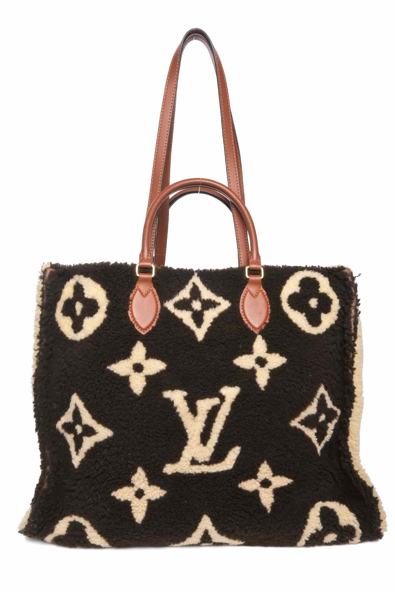 Louis Vuitton Limited Edition Monogram Fleece Teddy Onthego GM Tote - Image 6
