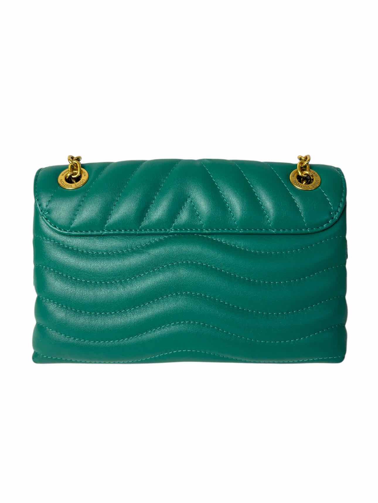 Louis Vuitton New Wave Chain Bag MM Purse - Image 3