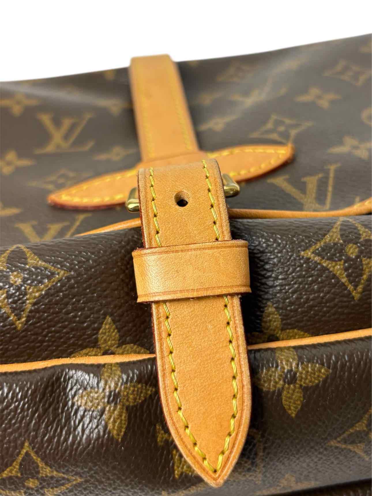 Louis Vuitton Saumur 30 Monogram Purse - Image 12