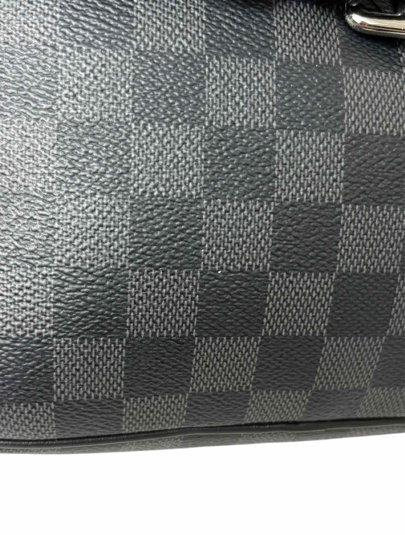 Louis Vuitton Scott Damier Graphite Messenger Crossbody - Image 8