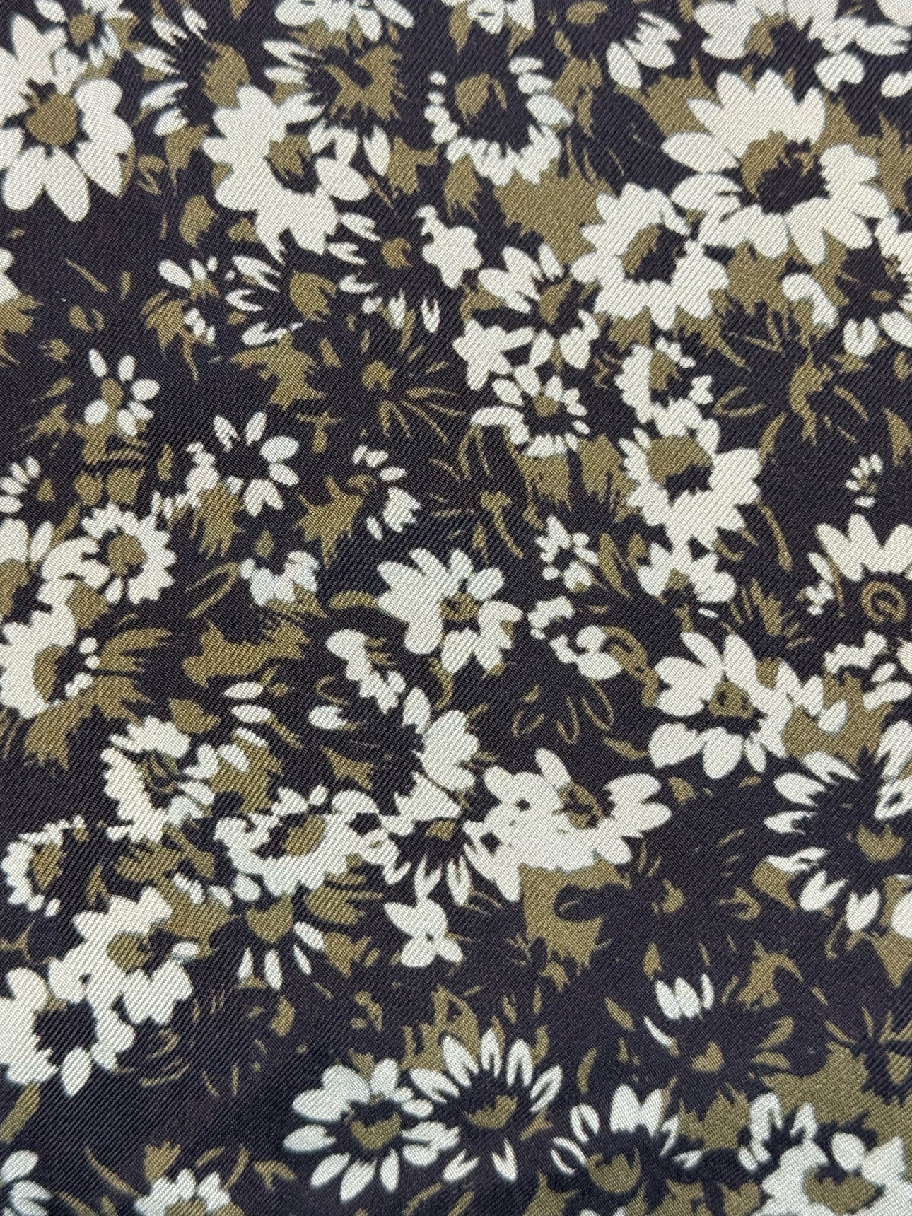 Louis Vuitton Size 36 Floral Pleated Silk Tops - Image 3