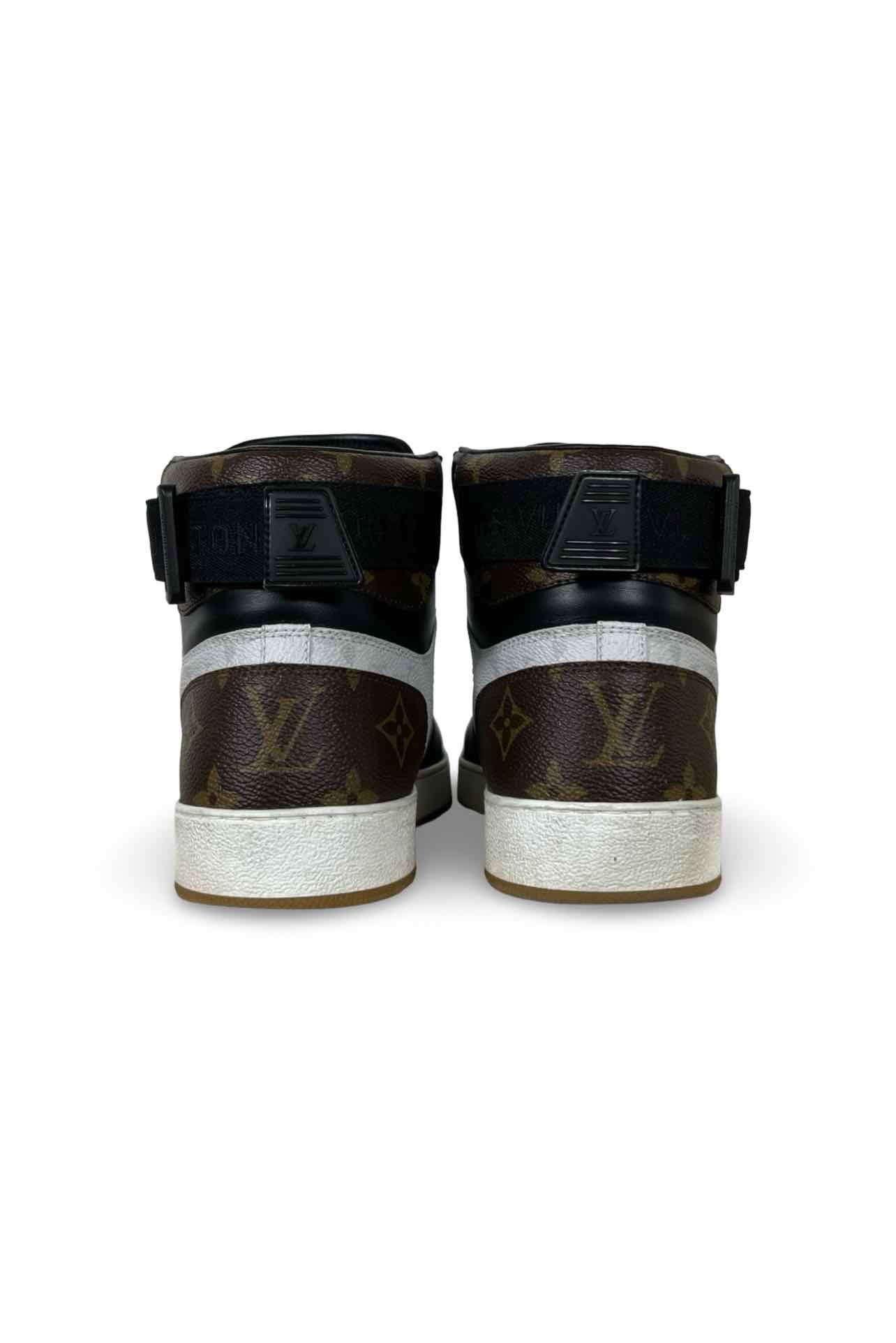 Louis Vuitton Size 38 Men's Sneakers - Image 4