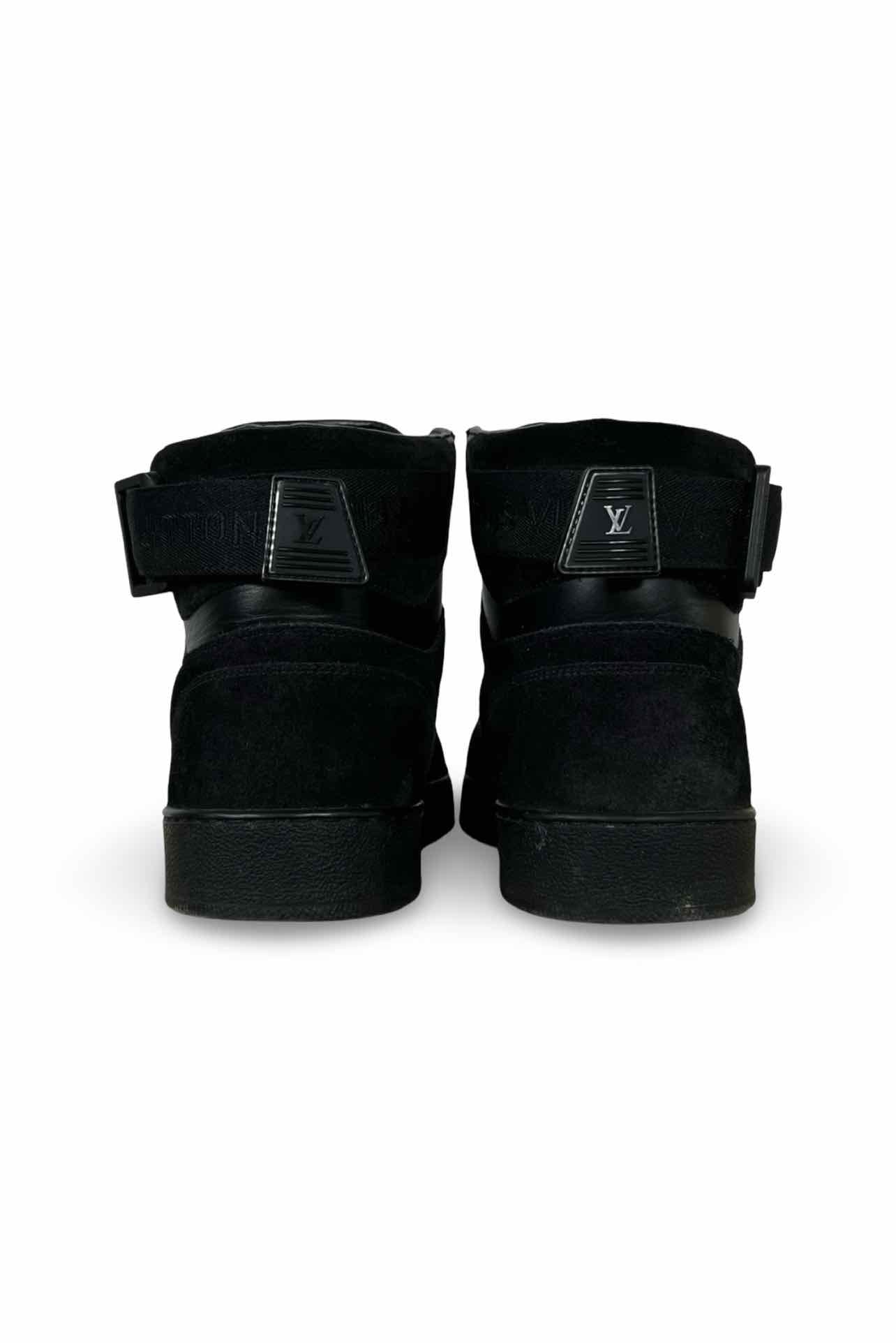 Louis Vuitton Size 39 Men's Sneakers - Image 4