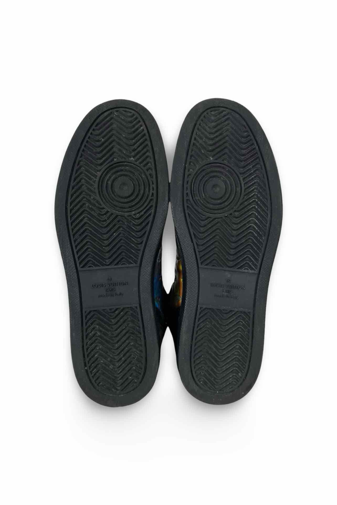 Louis Vuitton Size 39 Men's Sneakers - Image 5