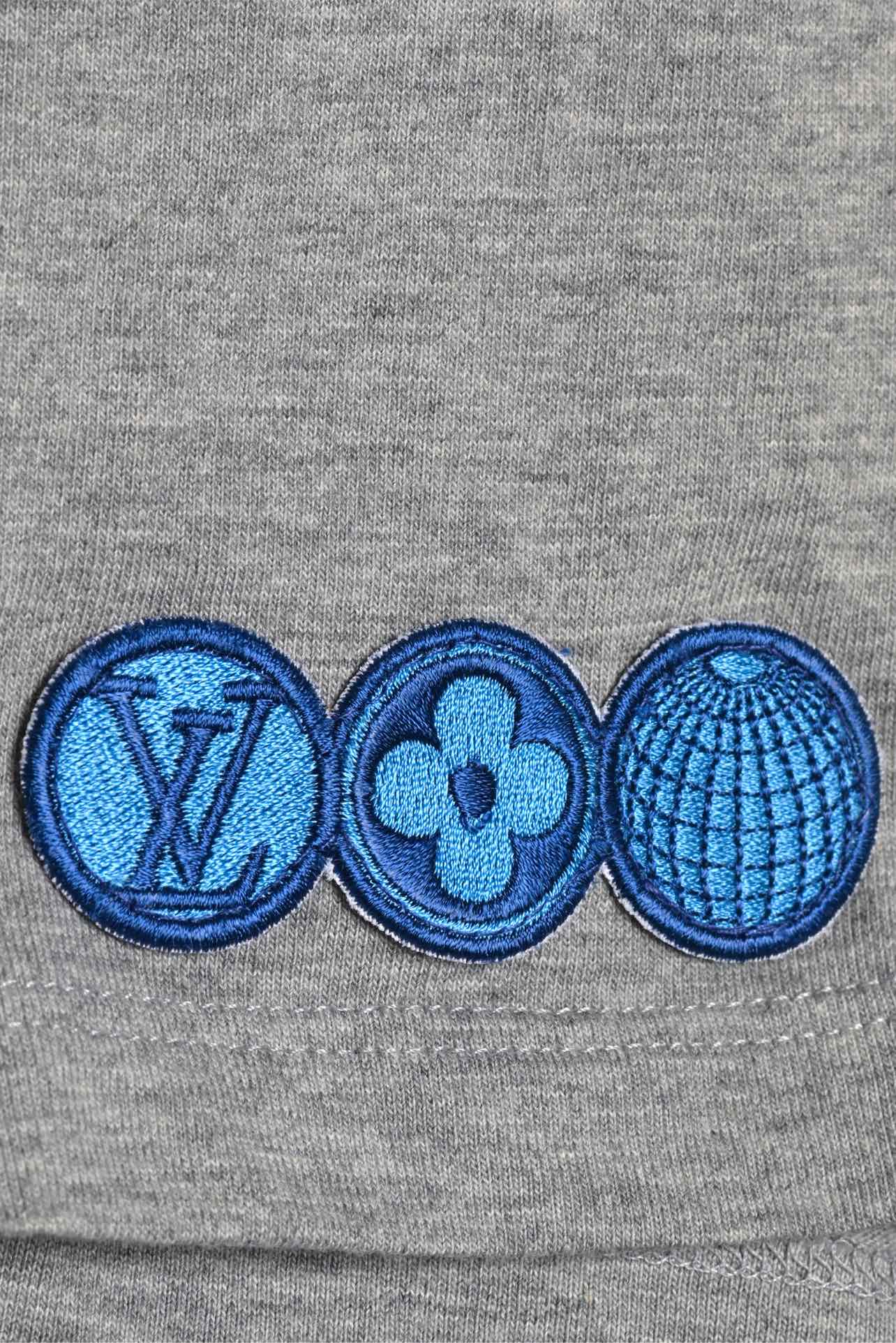 Louis Vuitton Size S LV Globe Self-Tie T-Shirt - Image 4