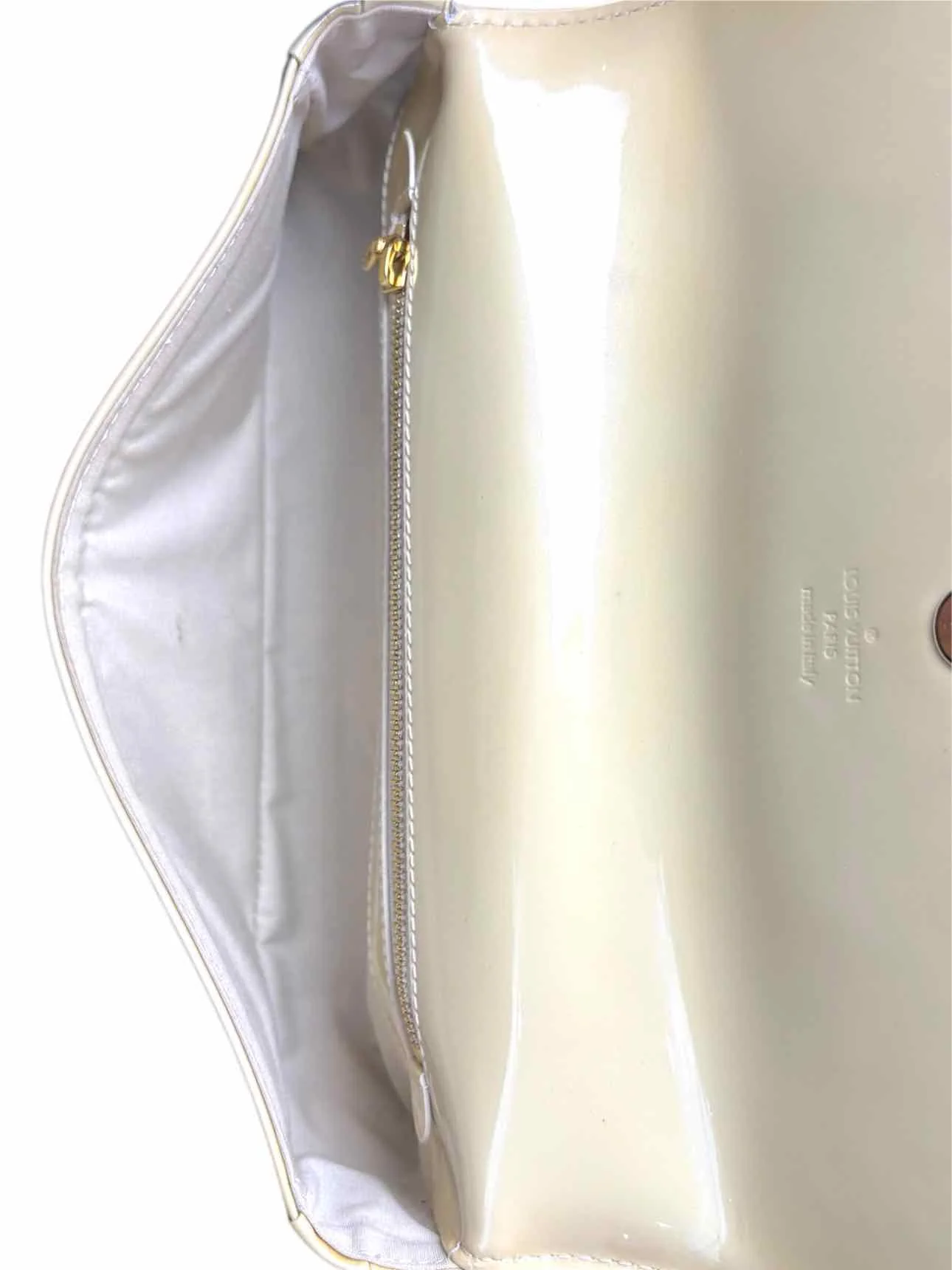 Louis Vuitton Sobe Monogram Patent Clutch - Image 6