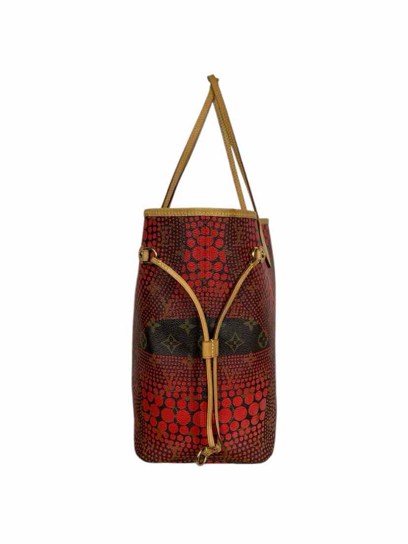 Louis Vuitton Tote - Image 4