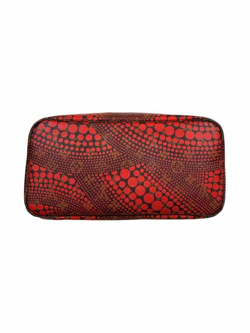 Louis Vuitton Tote - Image 5