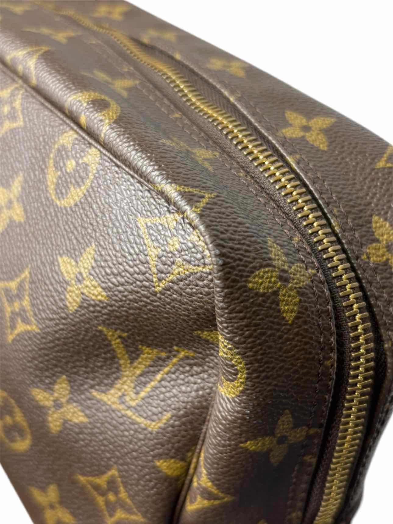 Louis Vuitton Vintage Monogram Canvas Clutch - Image 8