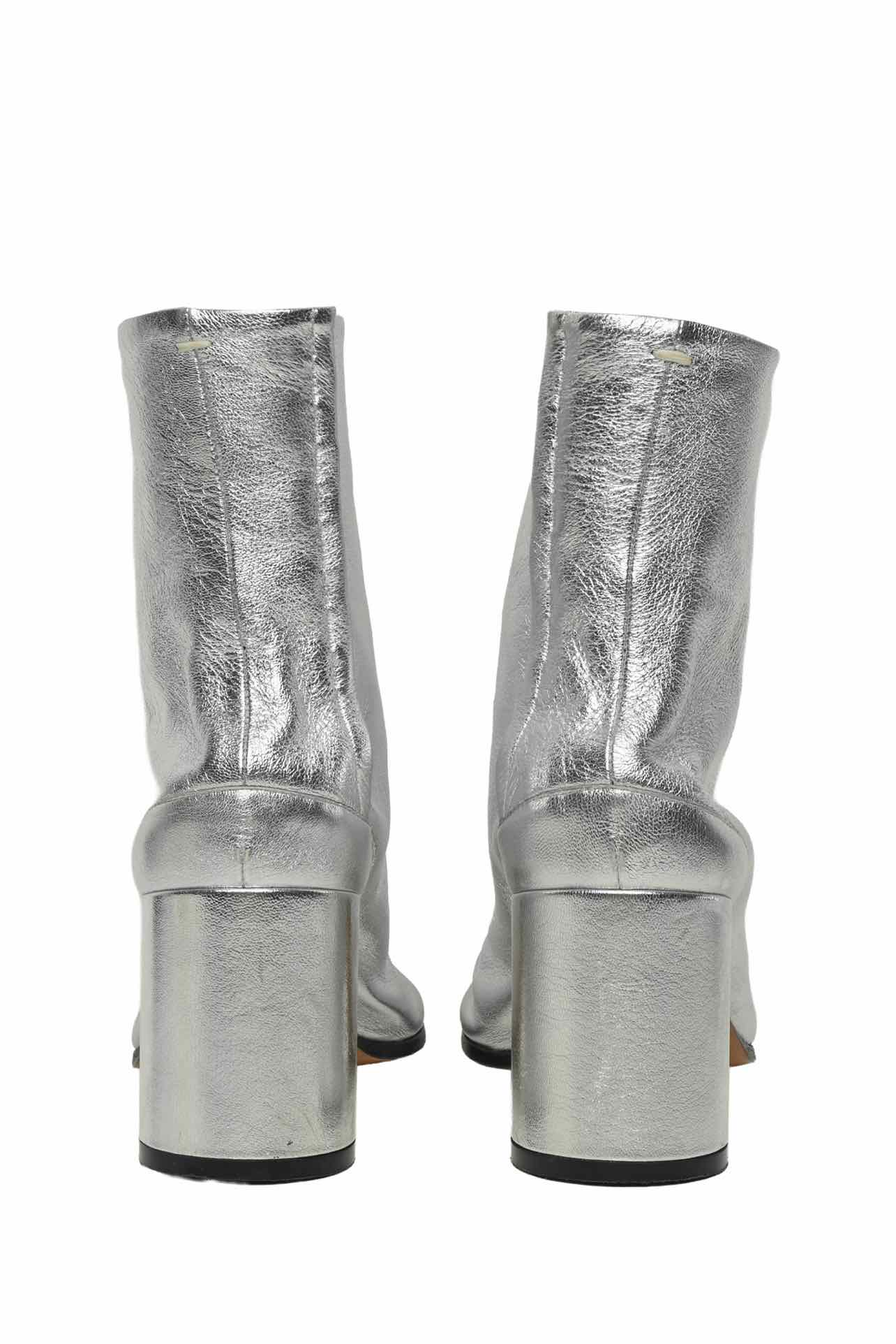 Maison Martin Margiela Size 35 Metallic Silver Leather Tabi Ankle Boots - Image 5
