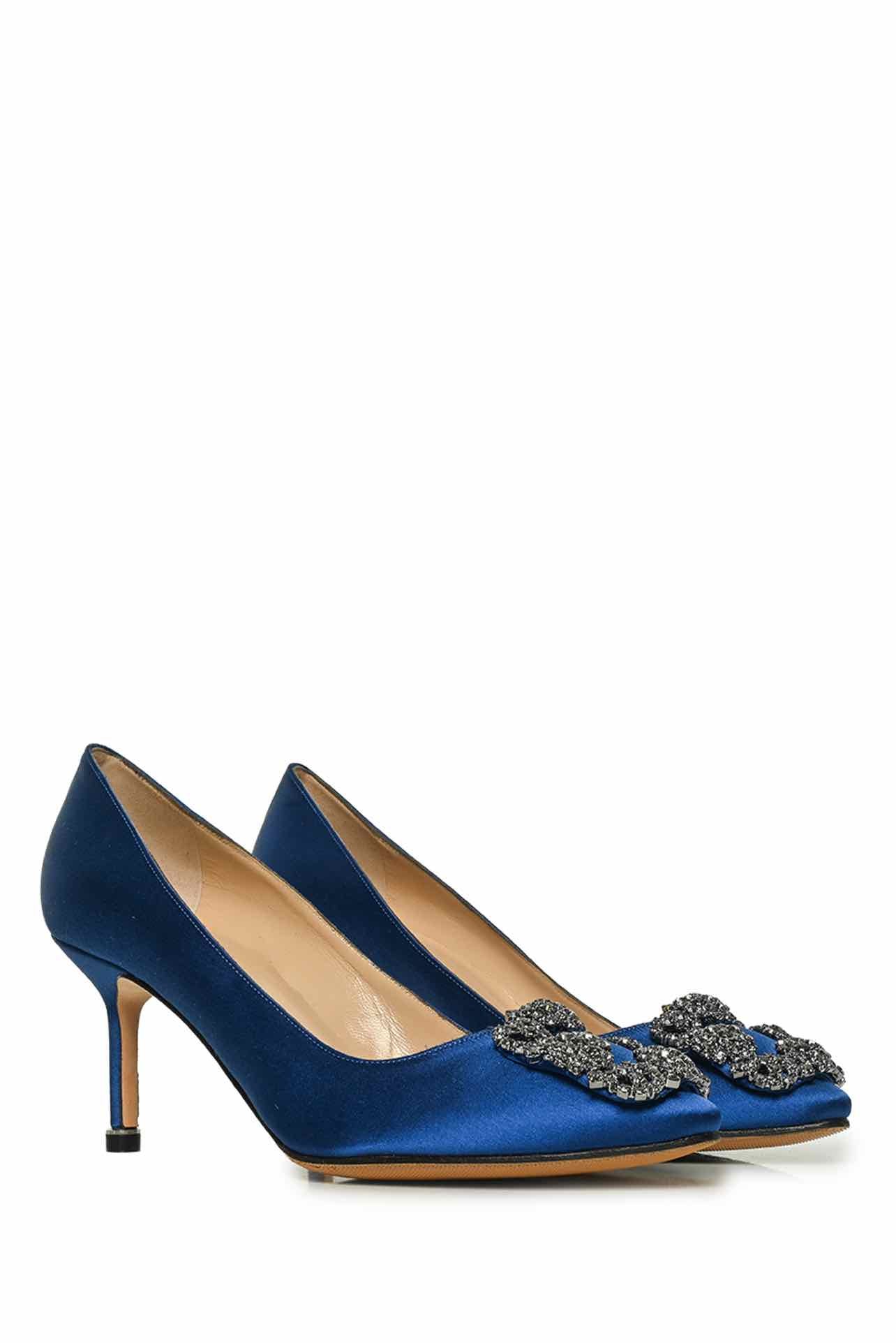 Manolo Blahnik Size 34.5 Hangisi 70 Satin Pumps - Image 2