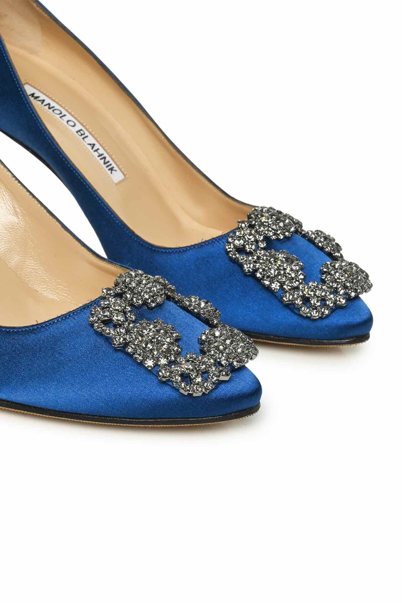 Manolo Blahnik Size 34.5 Hangisi 70 Satin Pumps - Image 5