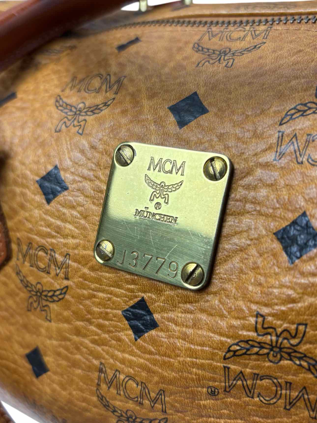 MCM Leather Monogram Purse - Image 10
