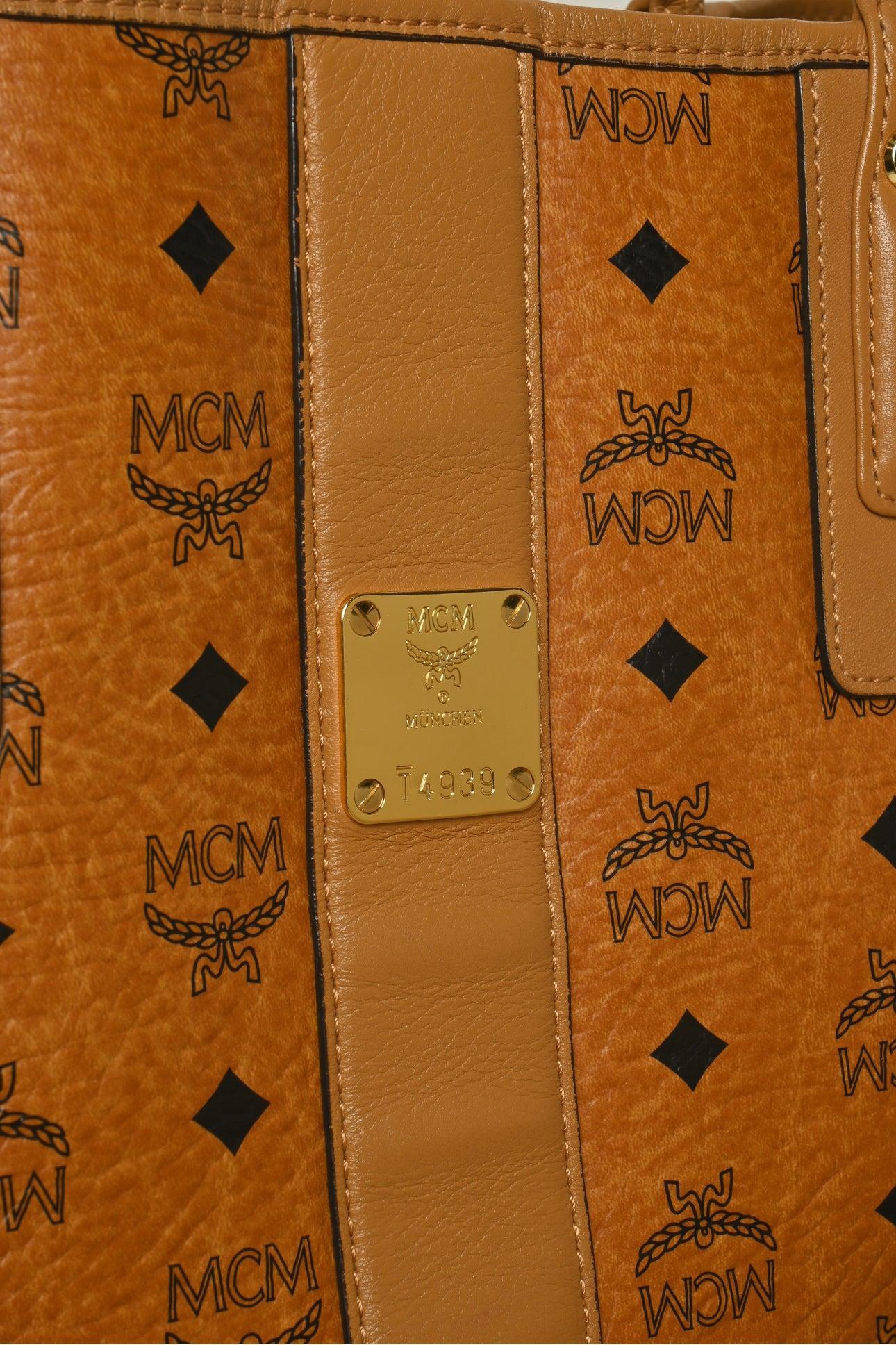 MCM Reversible Visetos Liz Shopper Tote - Image 11