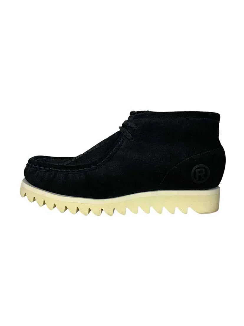 Mens Shoe Size 11 Men's Sneakers - Image 3
