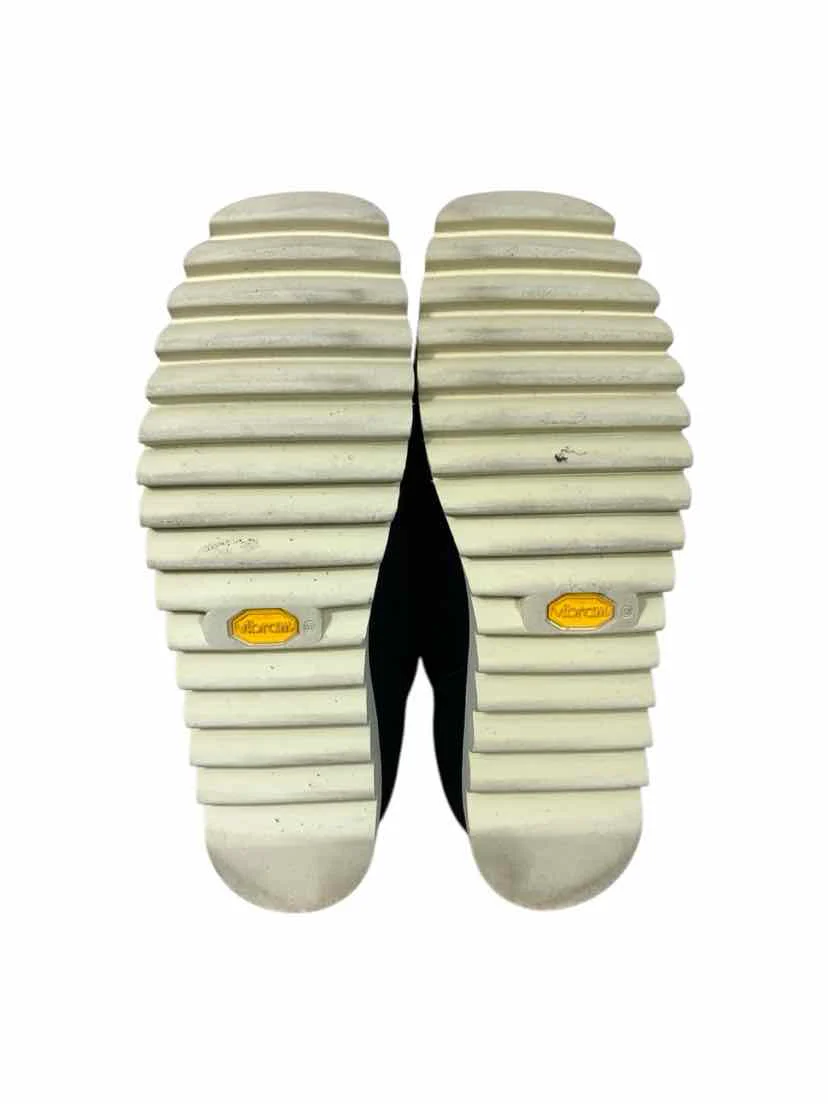 Mens Shoe Size 11 Men's Sneakers - Image 5