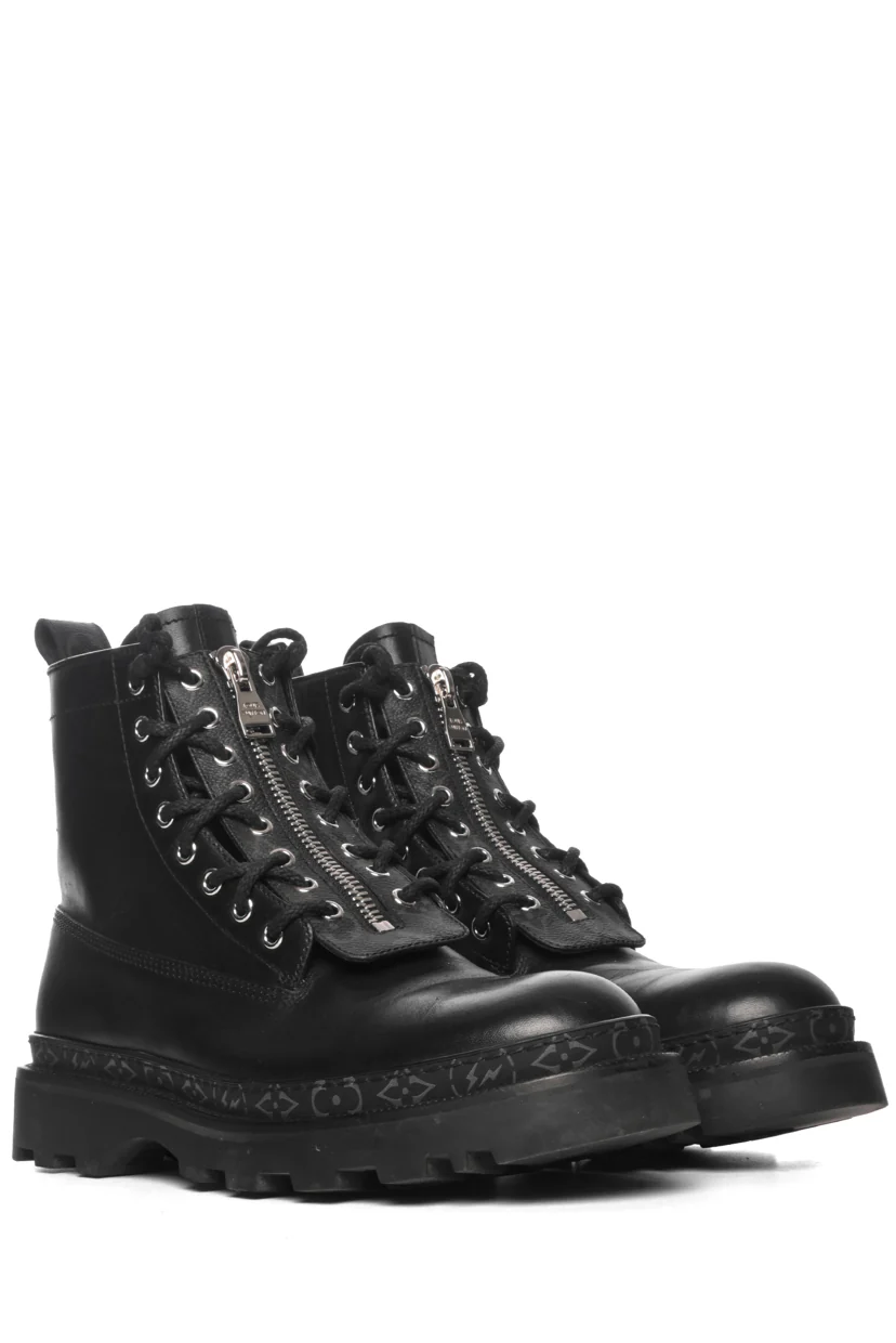 Men's Size 7.5 Louis Vuitton x Fragment Monogram Canvas & Leather Combat Boots - Image 2