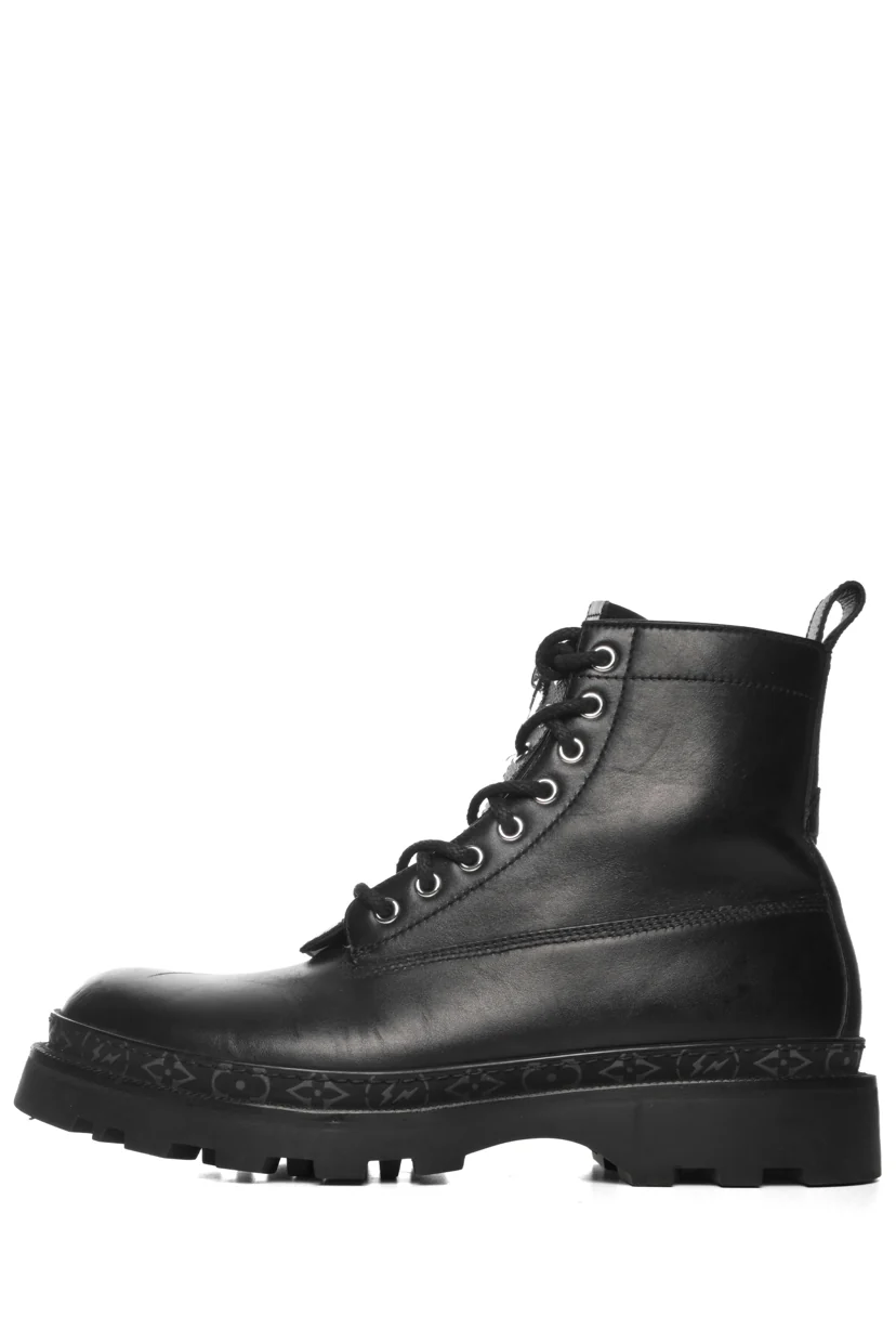 Men's Size 7.5 Louis Vuitton x Fragment Monogram Canvas & Leather Combat Boots - Image 3