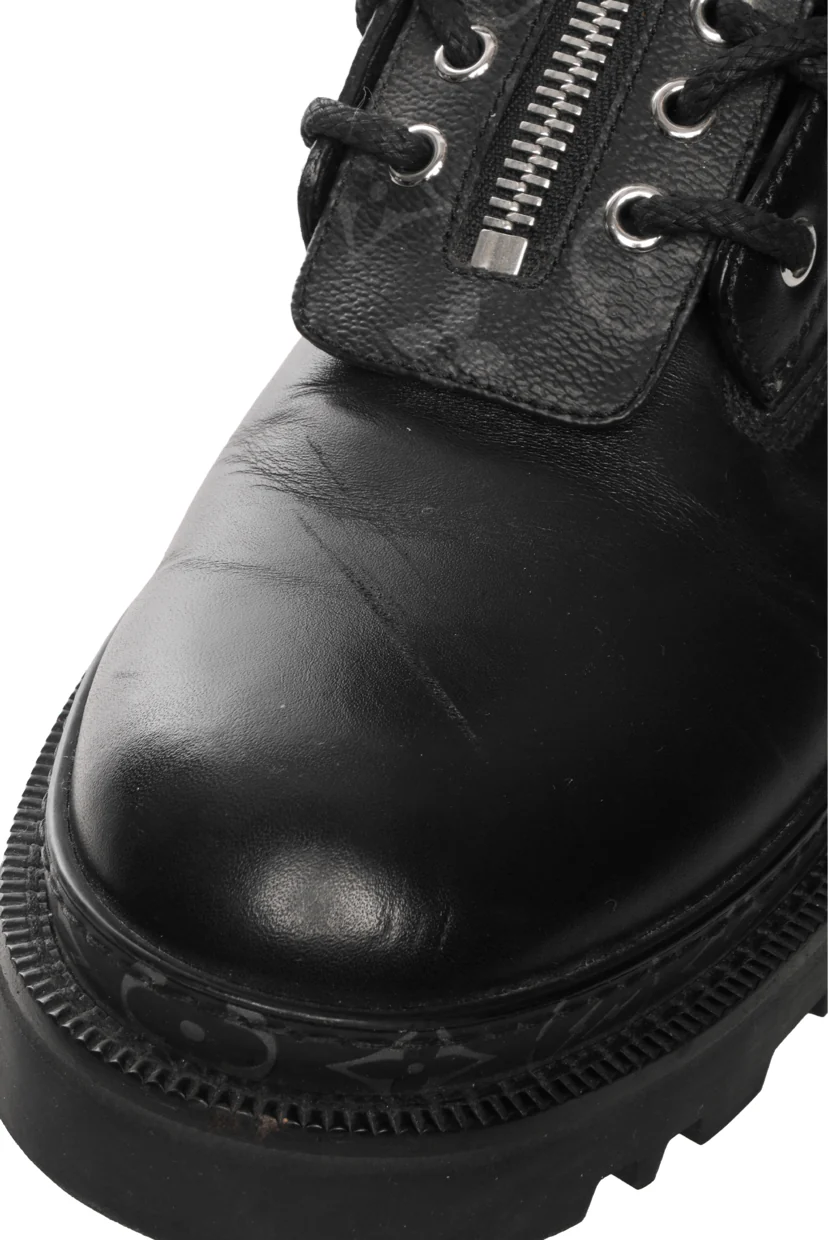 Men's Size 7.5 Louis Vuitton x Fragment Monogram Canvas & Leather Combat Boots - Image 5