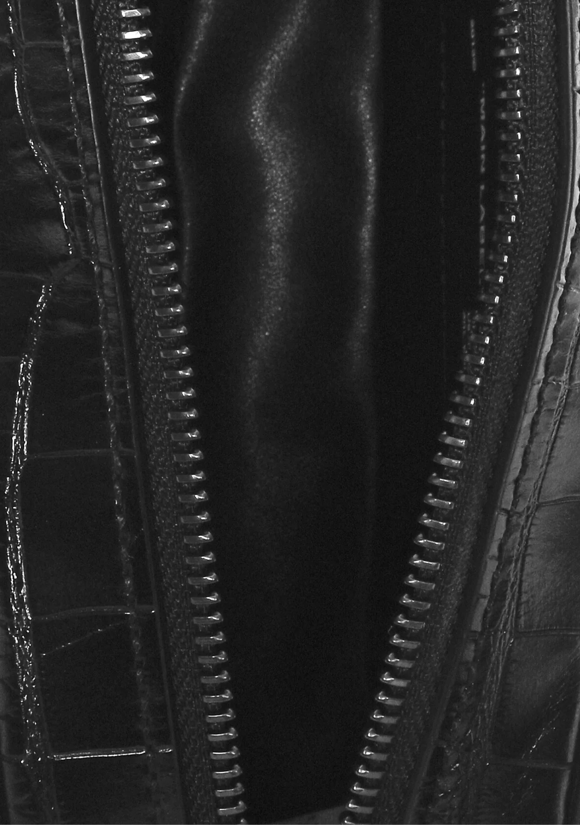 Off White Cocco Camera Bag - Image 6