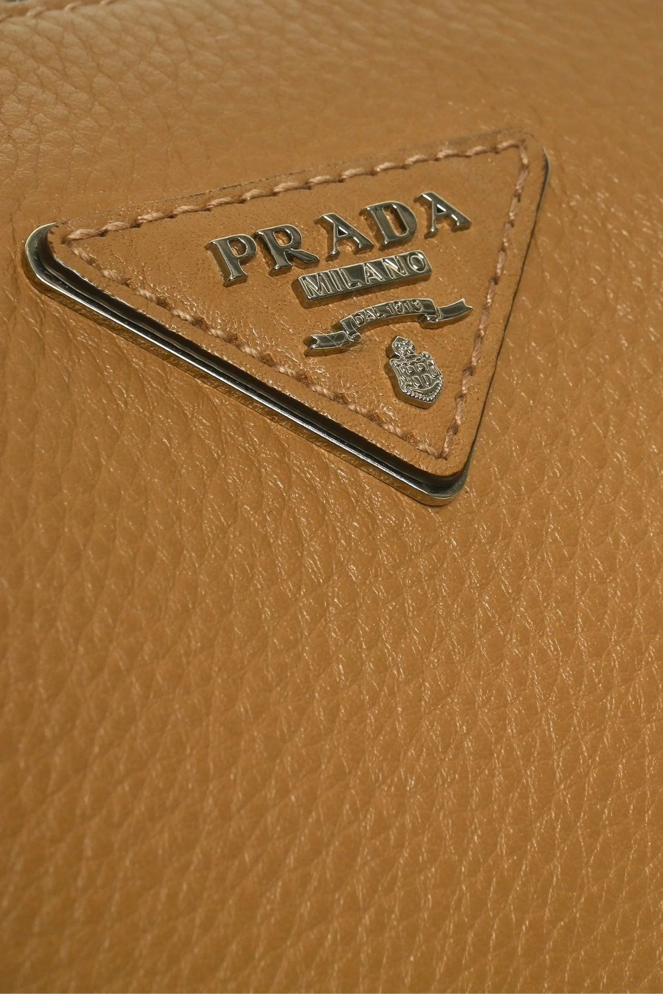 Prada Sesamo Vitello Daino Grained Leather Hobo Shoulder Bag - Image 5