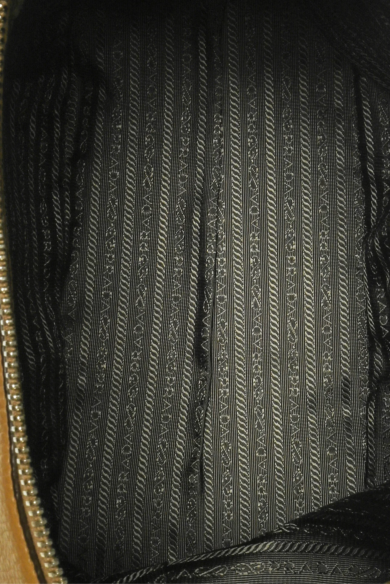 Prada Sesamo Vitello Daino Grained Leather Hobo Shoulder Bag - Image 6