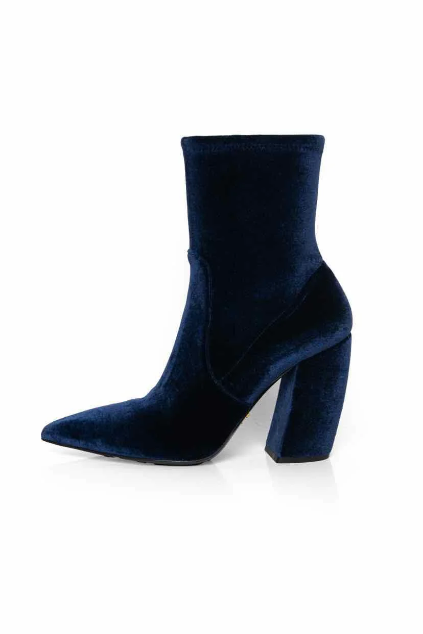 Prada Size 36.5 Velvet Ankle Boots - Image 3