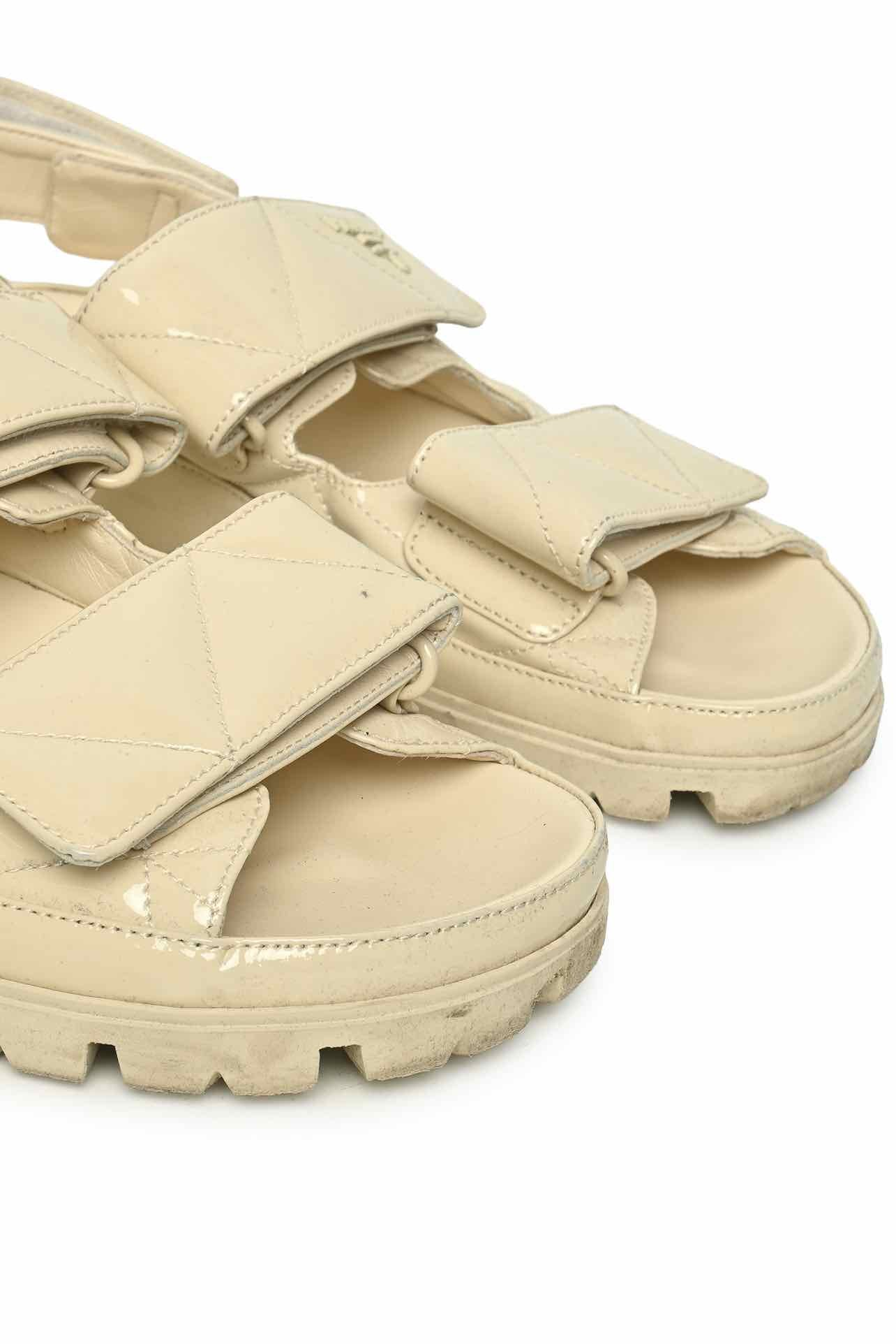 Prada Size 38.5 Quilted Patent Slingback Sport Sandals - Image 3