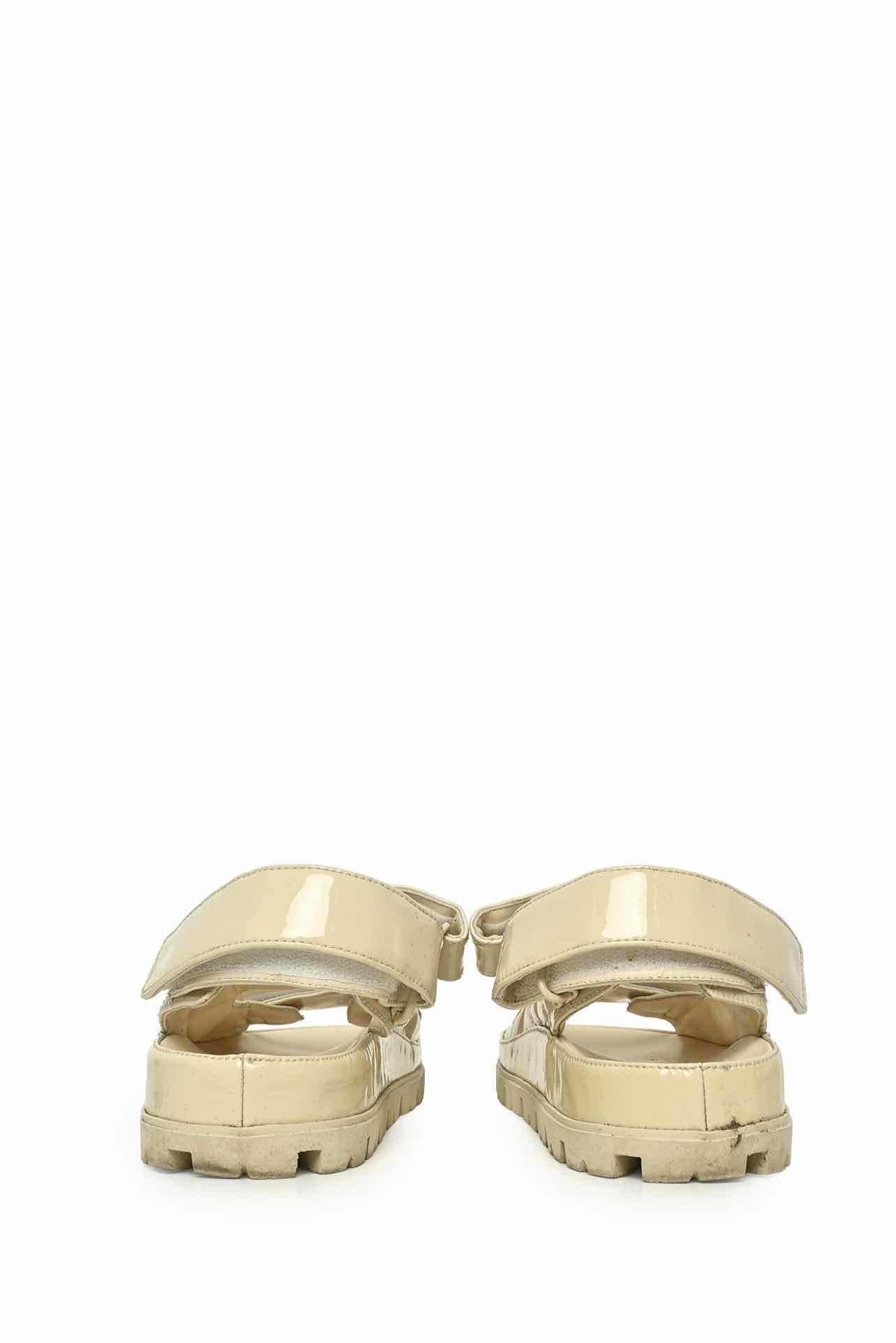 Prada Size 38.5 Quilted Patent Slingback Sport Sandals - Image 5