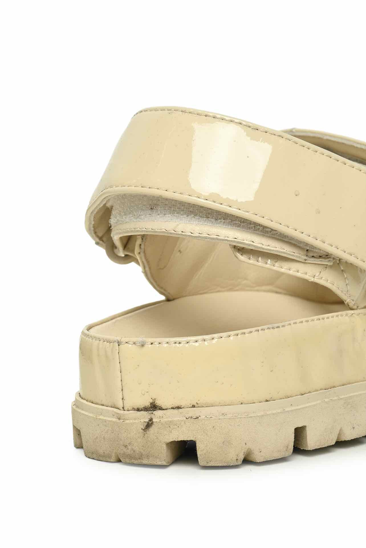 Prada Size 38.5 Quilted Patent Slingback Sport Sandals - Image 8
