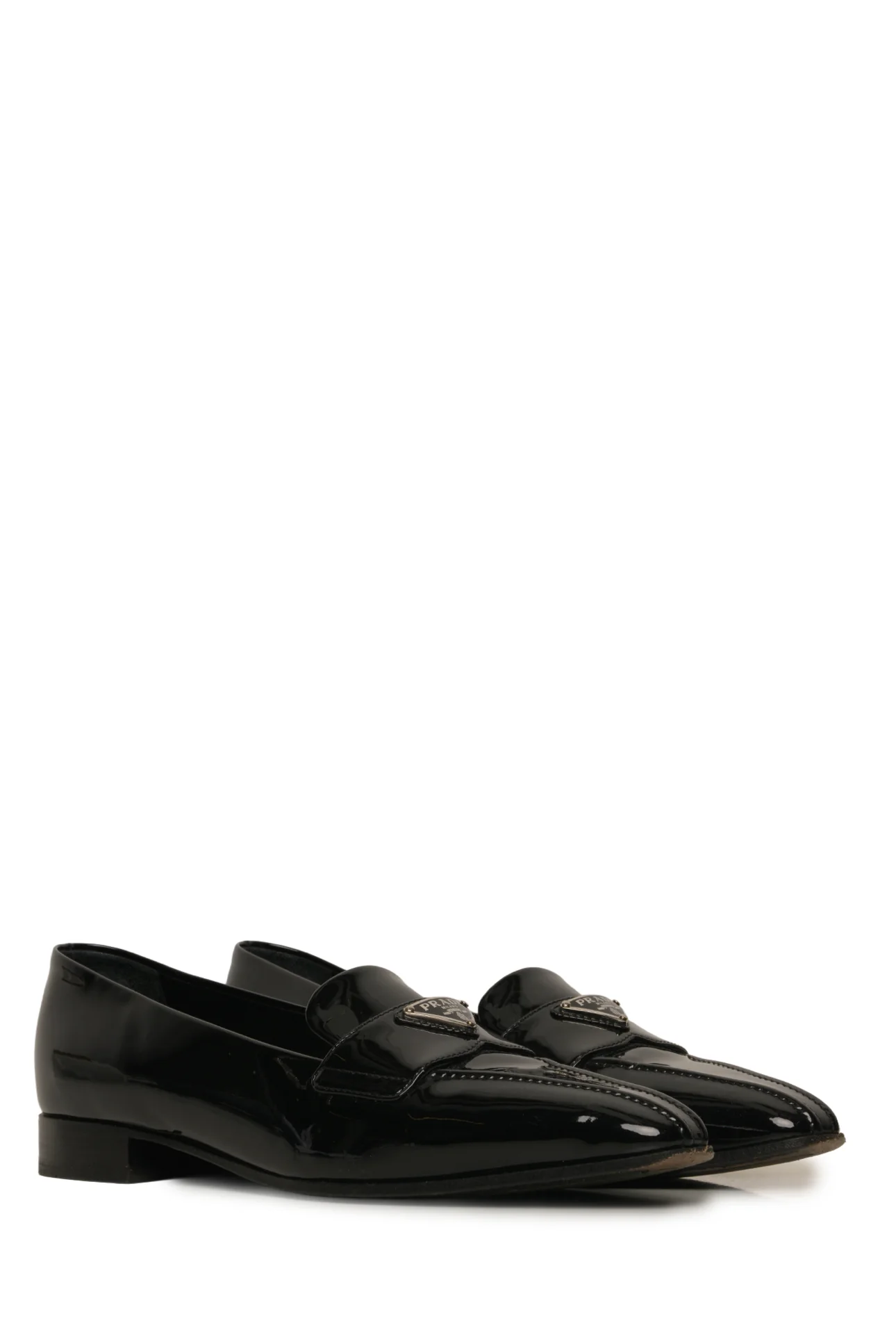 Prada Size 38 Vernice Triangle Pointed Toe Loafers - Image 2