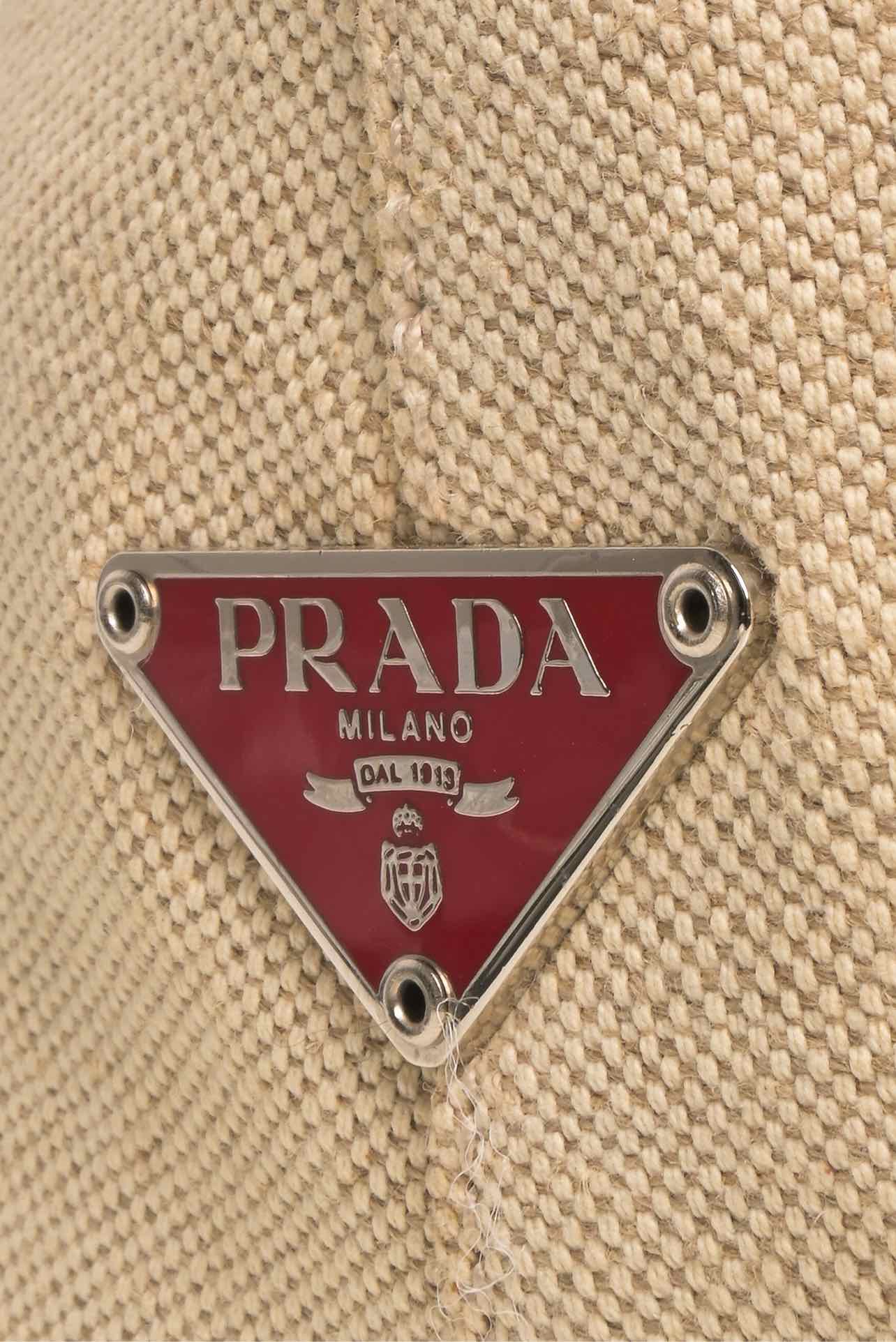 Prada Spring/Summer 1998 Enamel Metal Logo Canapa & Leather Shoulder Bag - Image 3