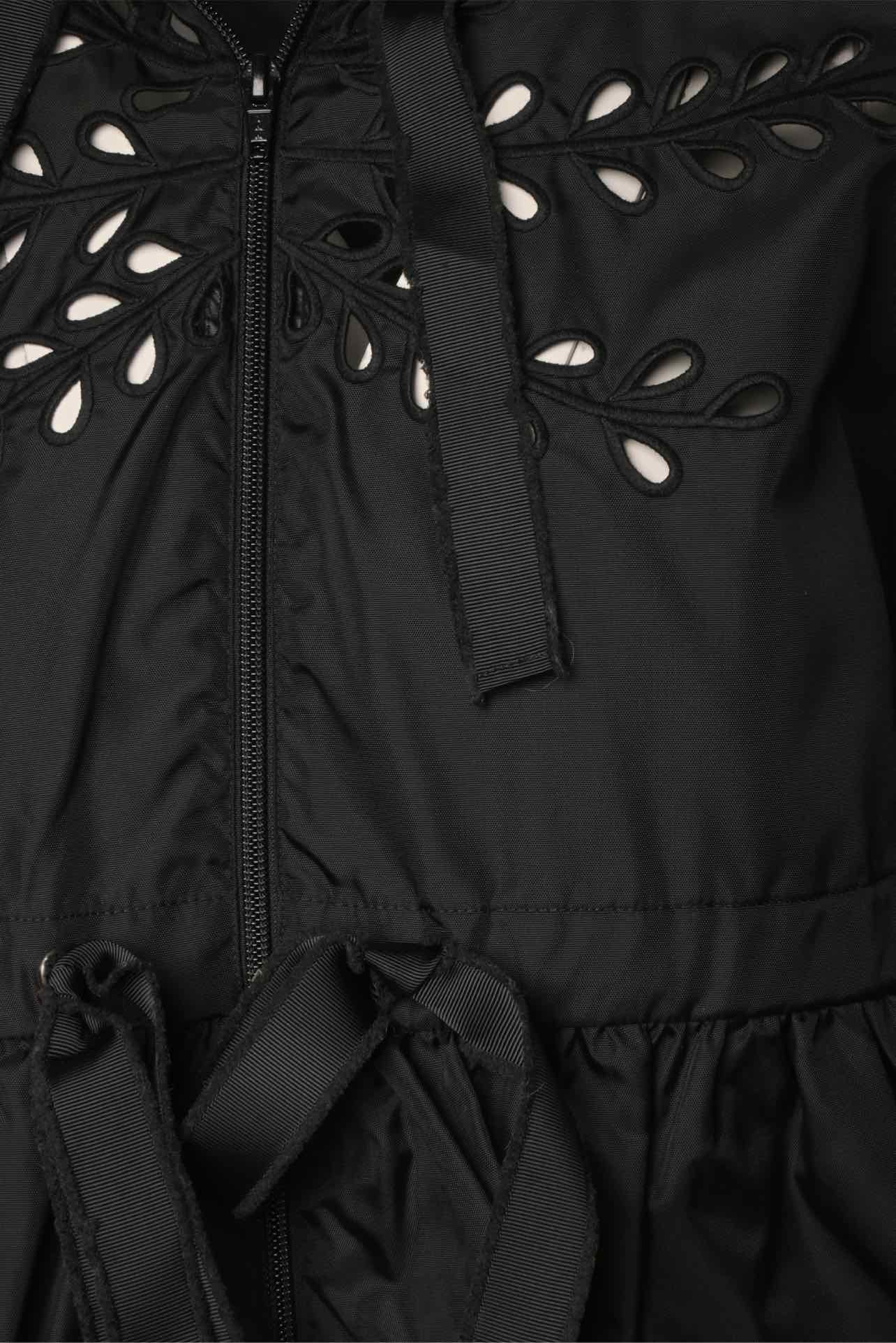 Red Valentino Size 2 Eyelet Nylon Belted Jacket - Image 3