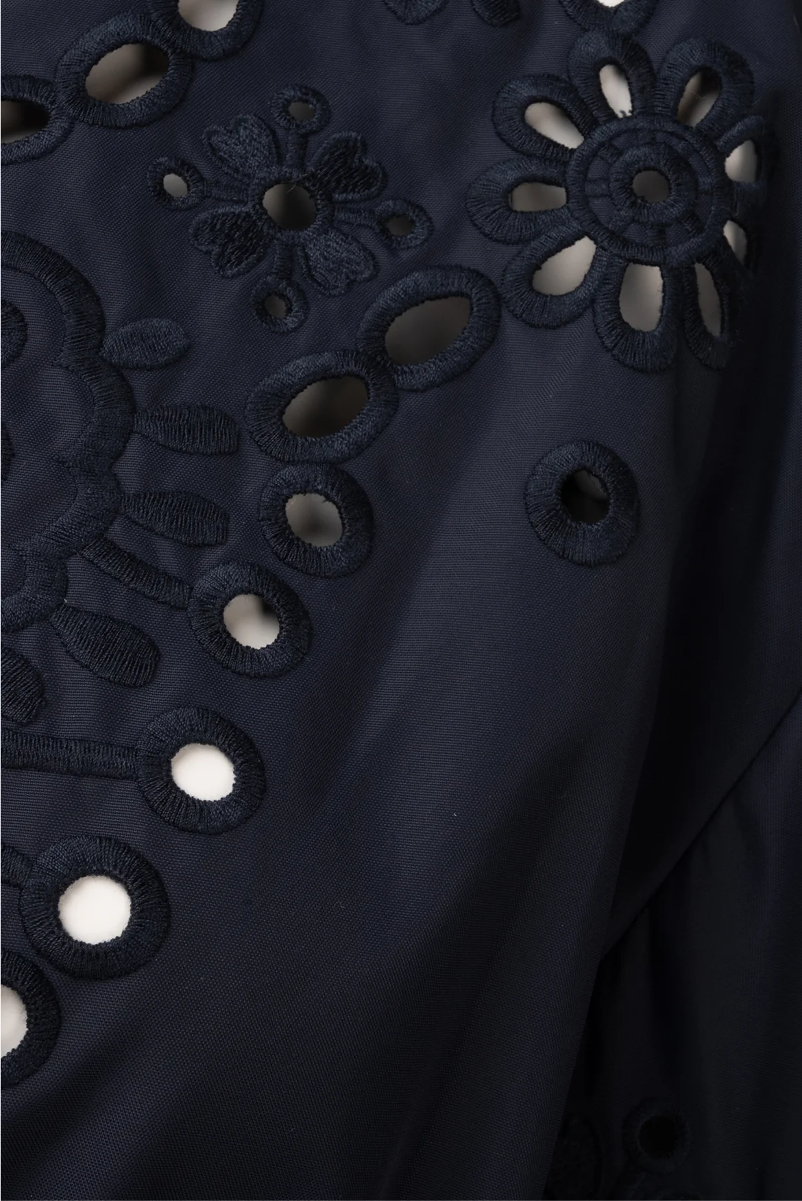 Red Valentino Size 6 Eyelet Nylon Belted Jacket - Image 3