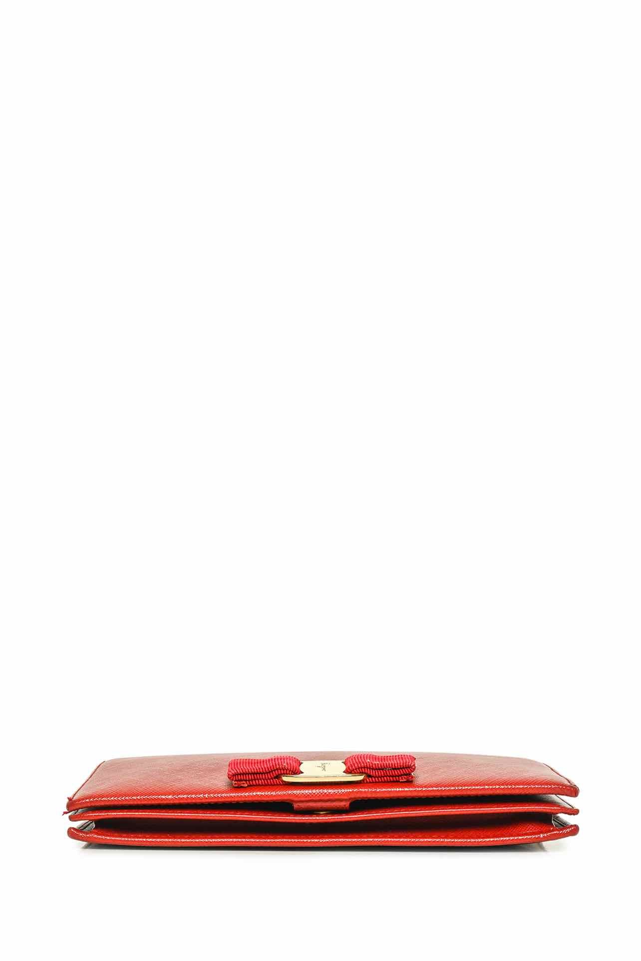 Salvatore Ferragamo Miss Vara Bow Wallet on Chain - Image 3