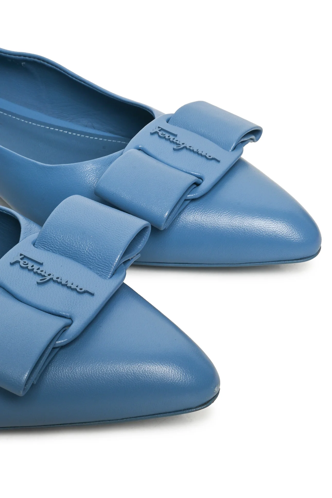 Salvatore Ferragamo Size 9.5 Viva Pointed Toe Flats - Image 5