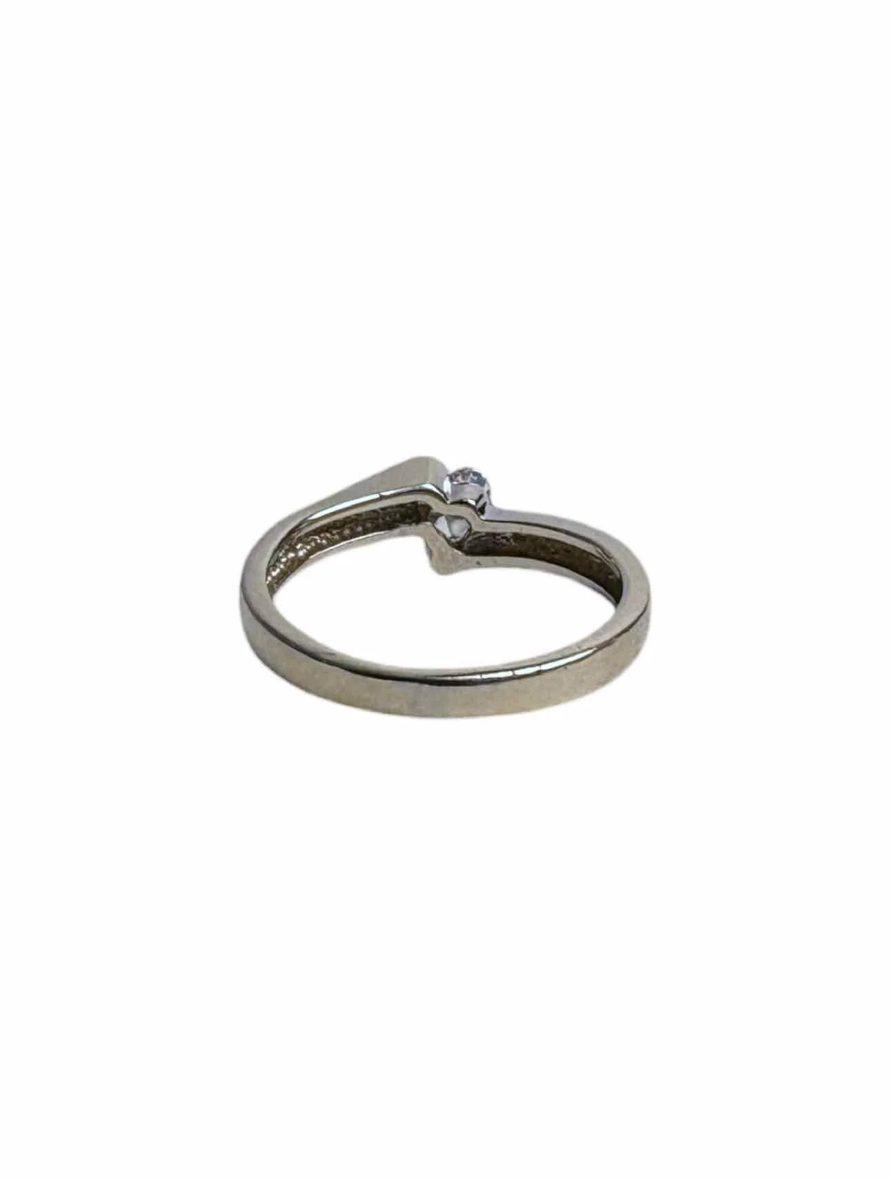 Size 4 14K  Diamond Heart Ring - Image 2