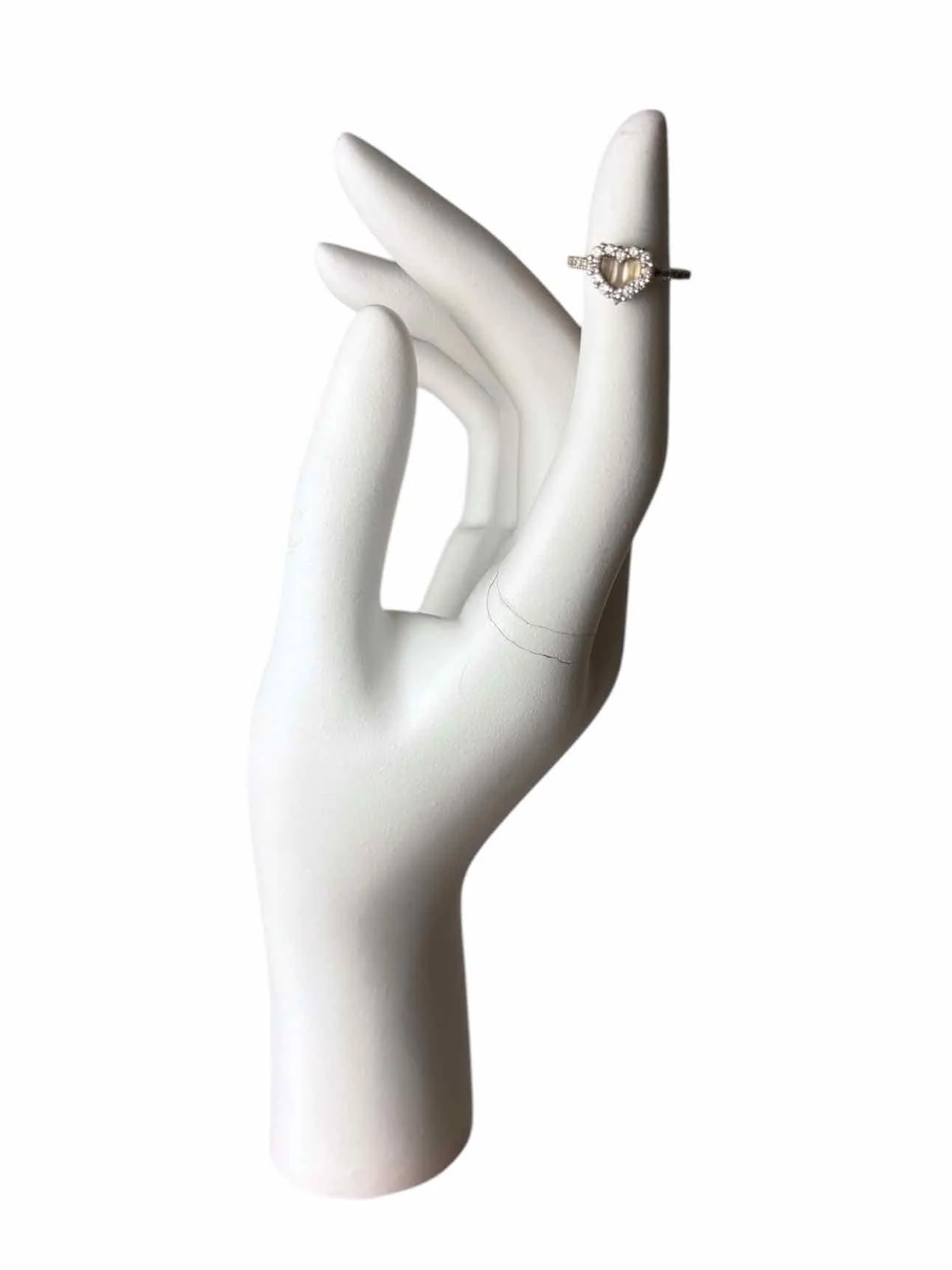Gregg Ruth Size 4 18K White Gold & Diamond Heart Ring - Image 3