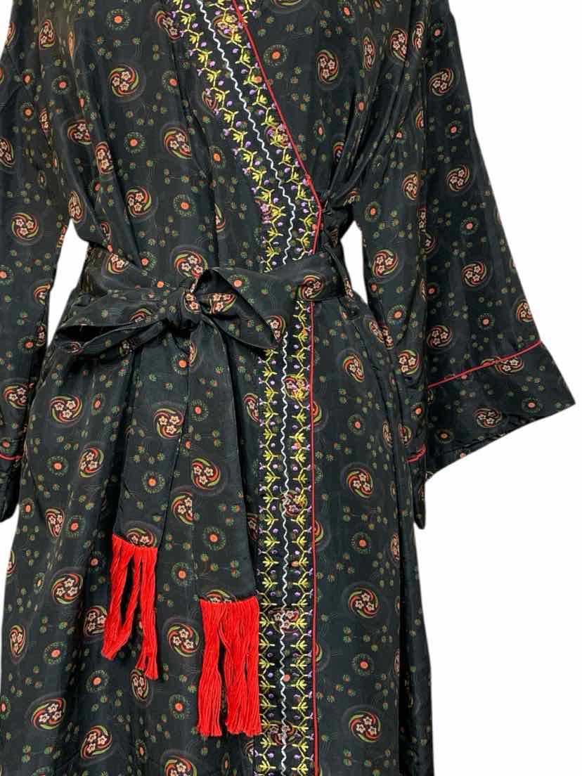 Size OS Robe - Image 3