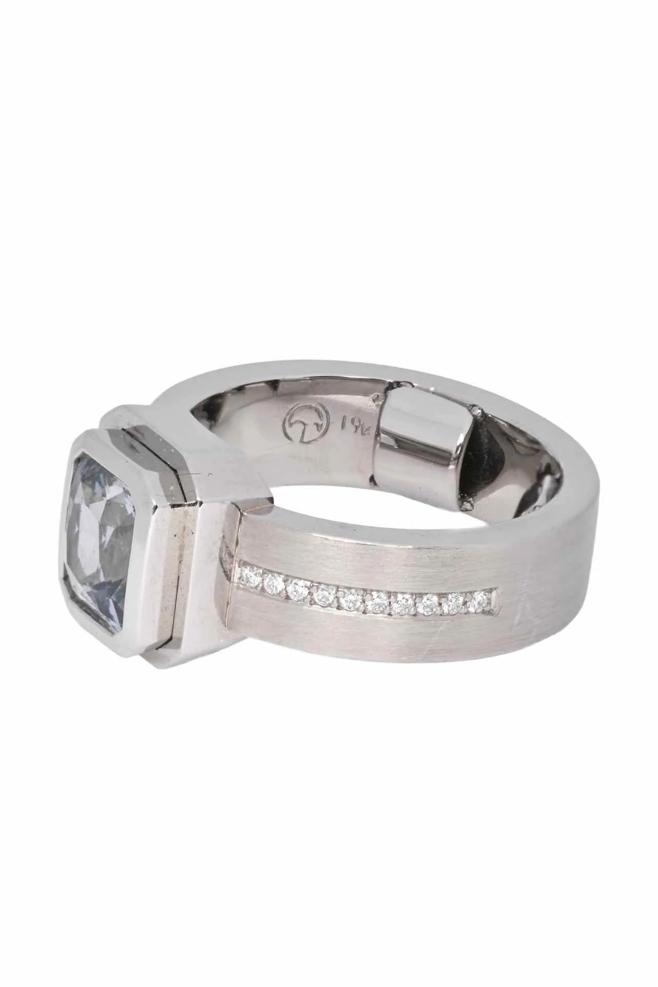 Stittgen Size 5.5 19K White Gold Sapphire & Multi Diamond Ring - Image 3