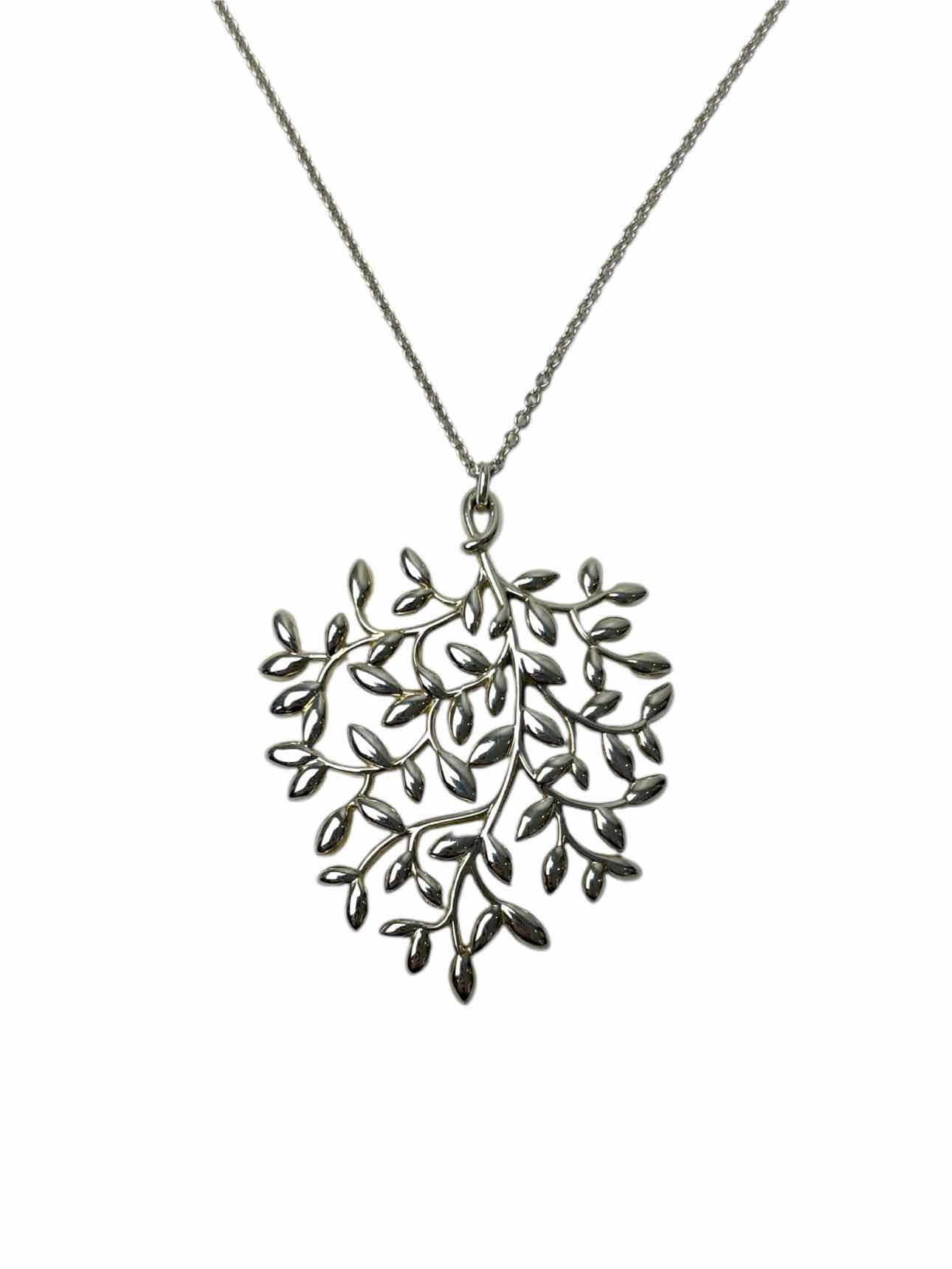 Tiffany & Co 925 Silver Paloma Picasso Olive Leaf Pendant Necklace - Image 2