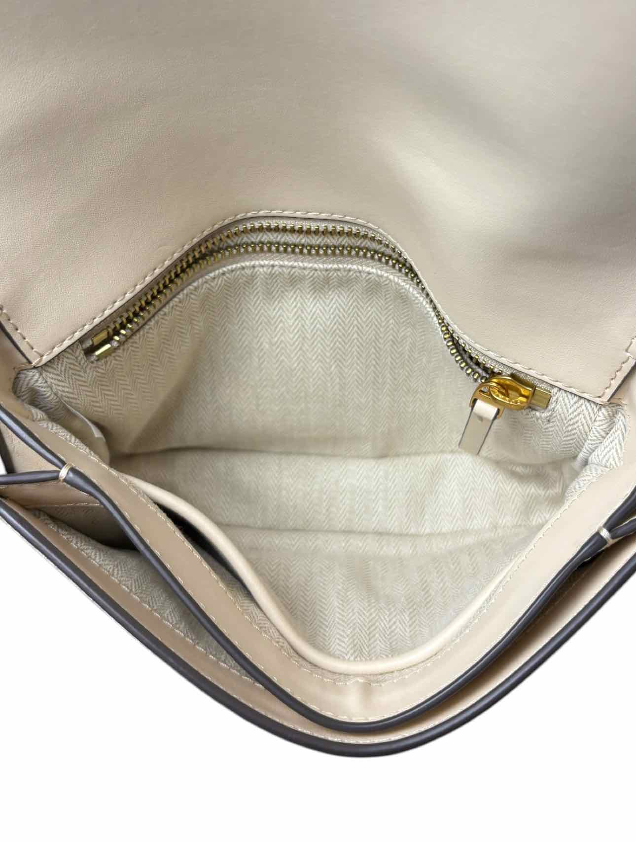 Tory Burch Emerson Printed Canvas & Leather Purse - Image 7