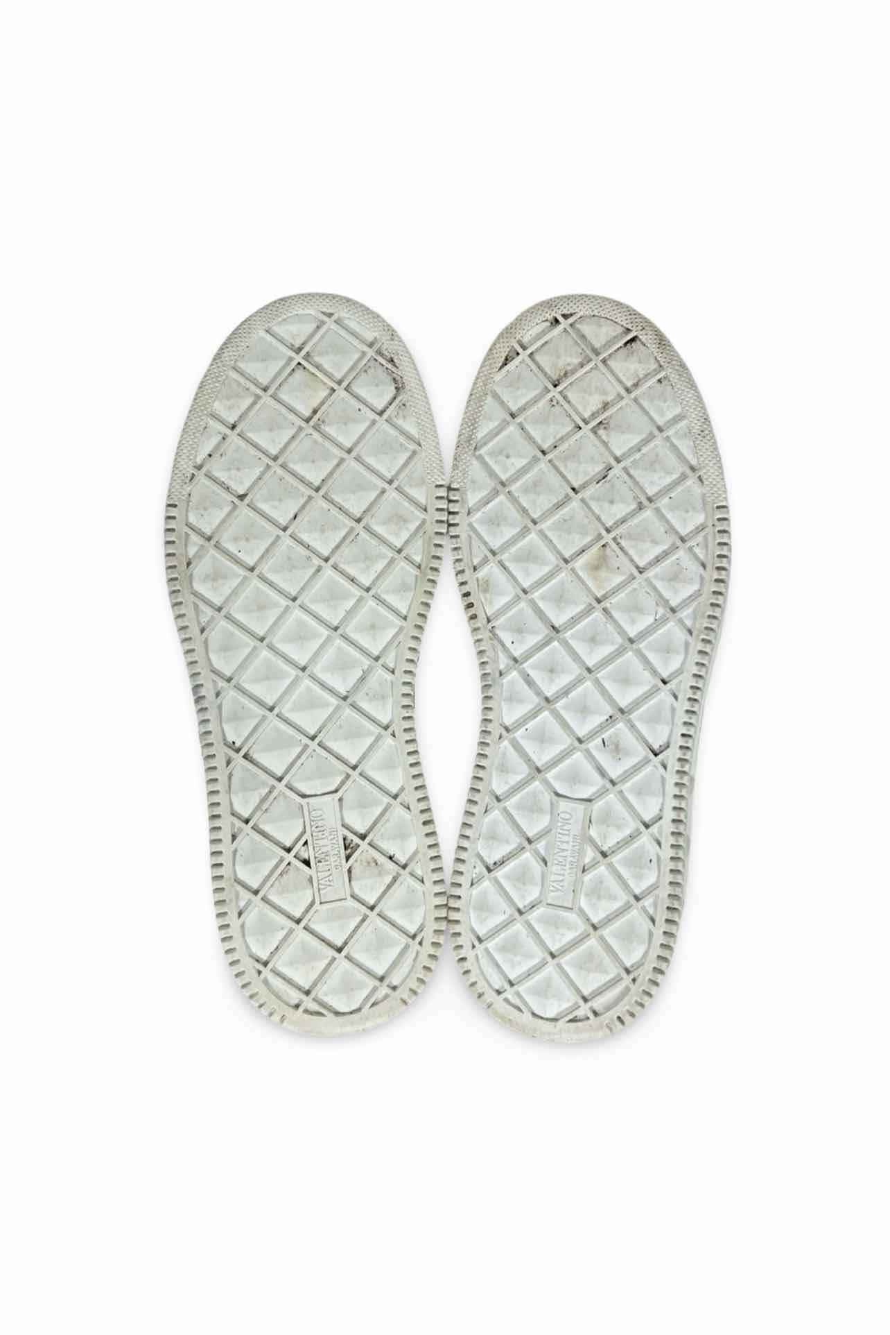 Valentino Size 38 Sneaker - Image 5