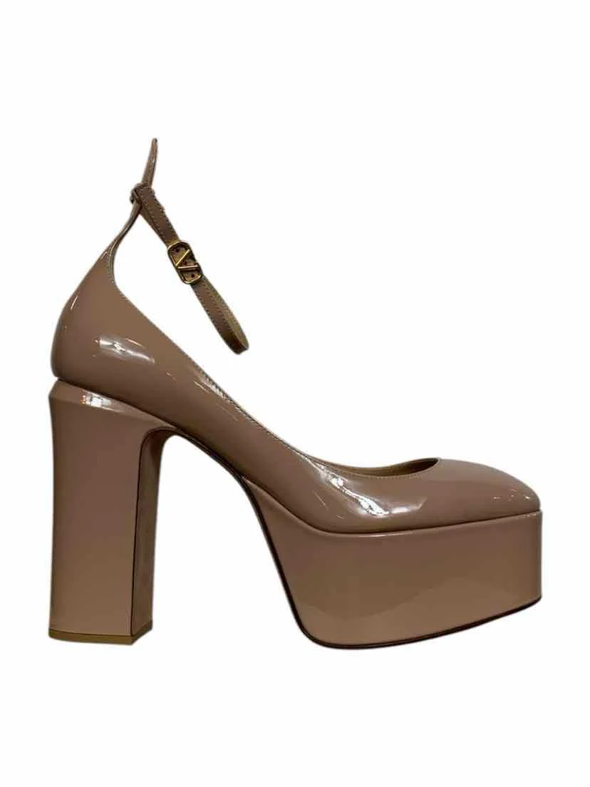 Valentino Tan-Go Size 39 Pumps