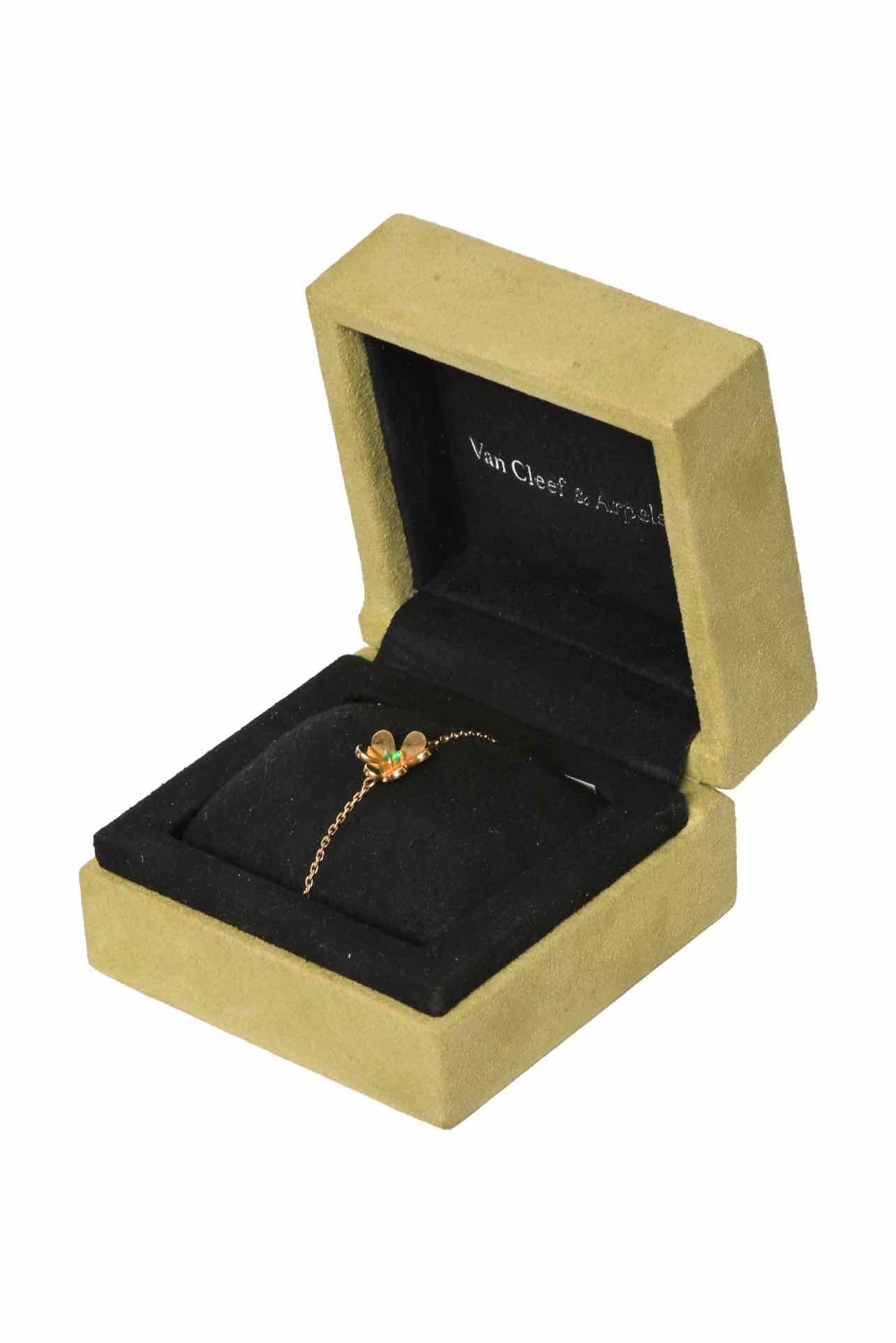 Van Cleef & Arpels 18K Yellow Gold & Emerald Frivole Bracelet Mini Model - Image 5
