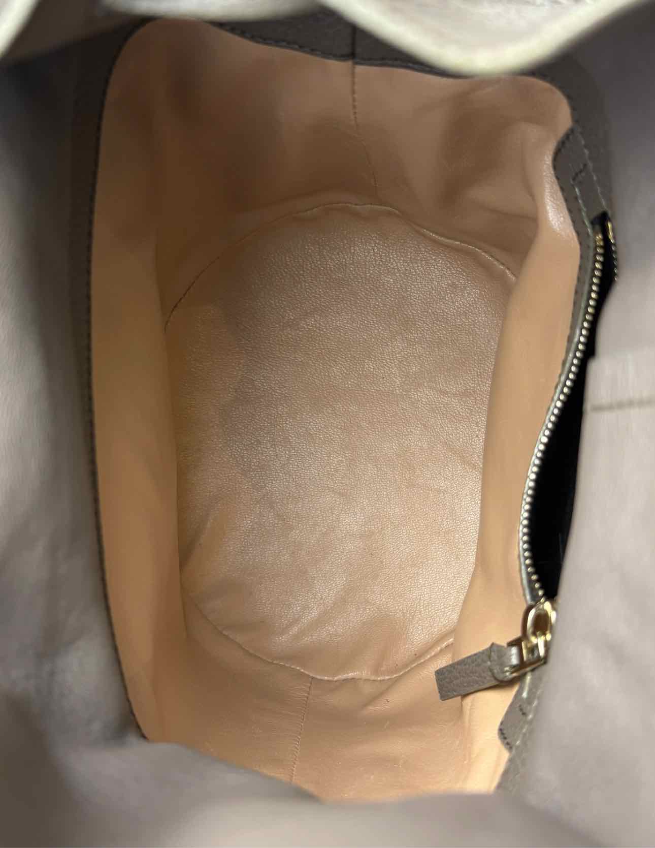 Victoria Beckham Etrusca Leather Bucket Bag Purse - Image 6