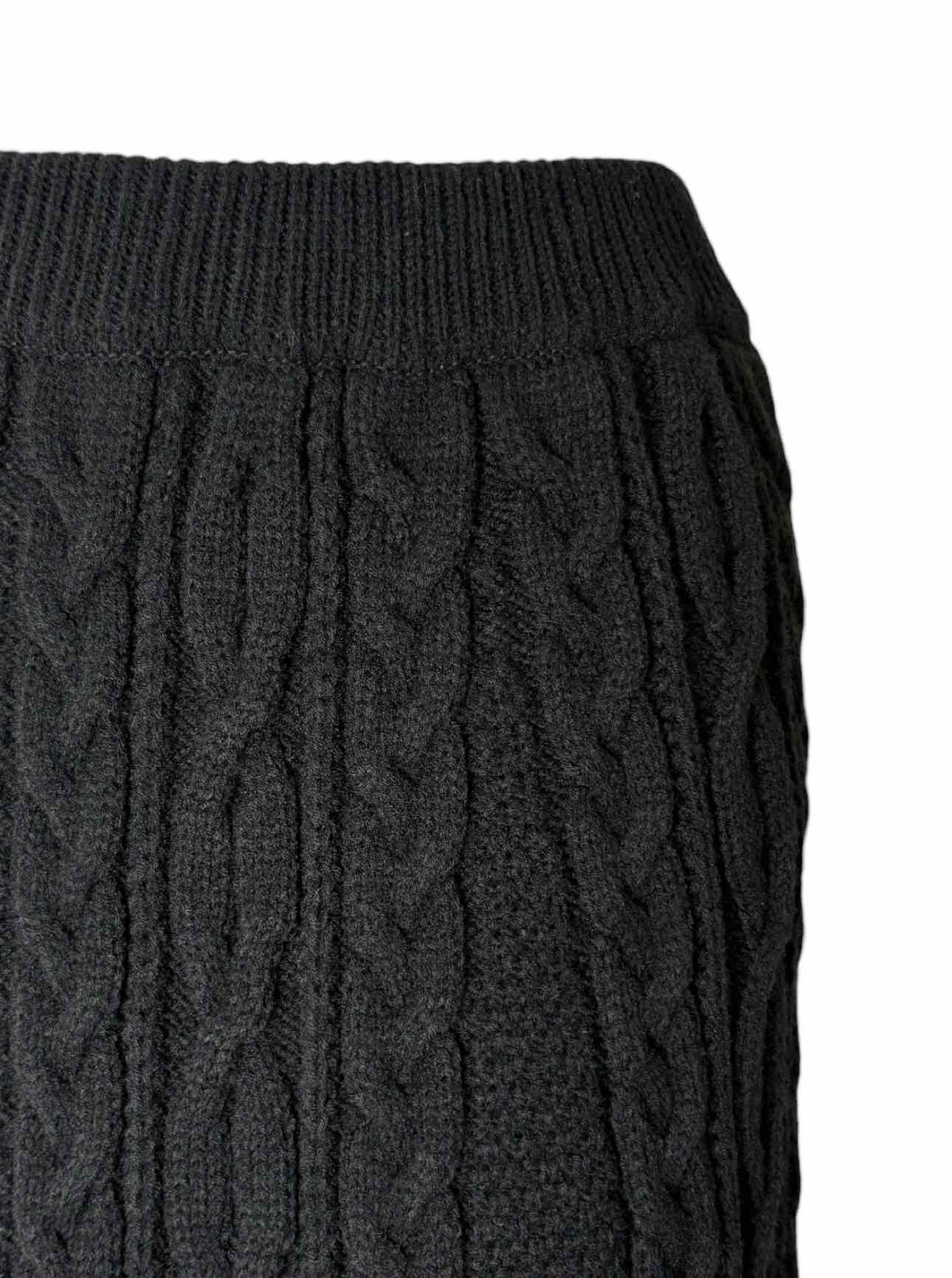 Y's Size 2 Cableknit Distressed Knit Skirt - Image 3
